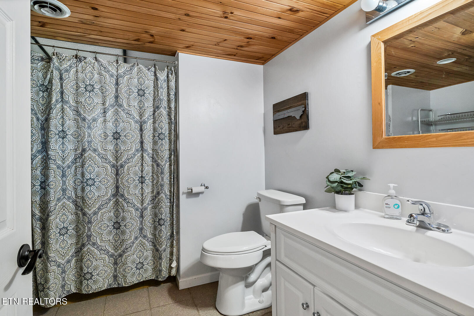 929 Oxford Hills Drive Maryville TN 37803