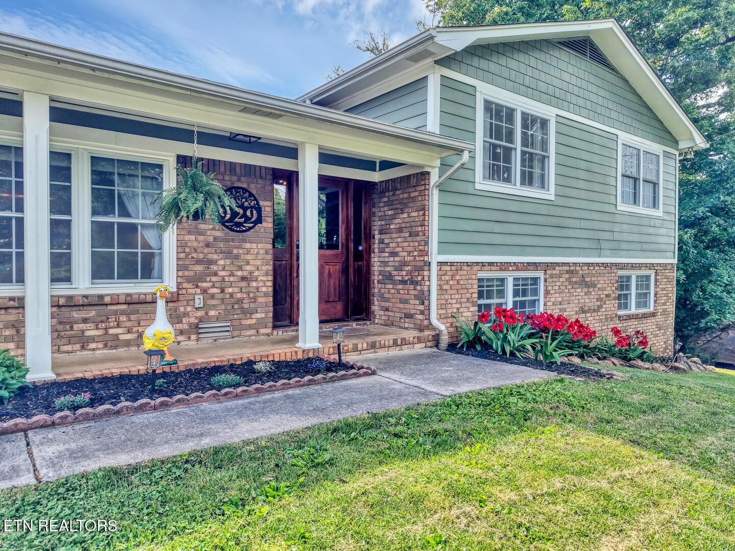 929 Oxford Hills Drive Maryville TN 37803