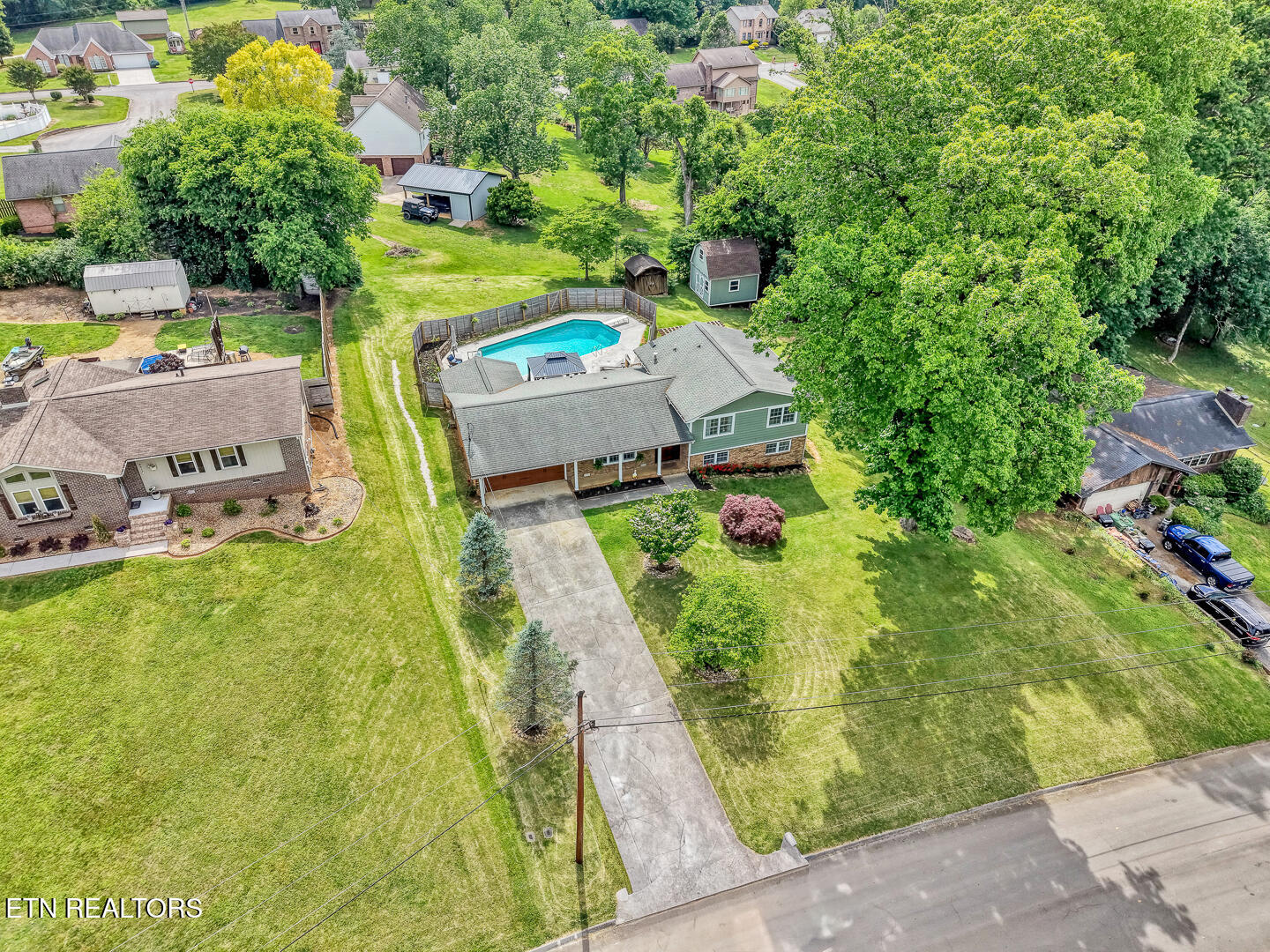 929 Oxford Hills Drive Maryville TN 37803