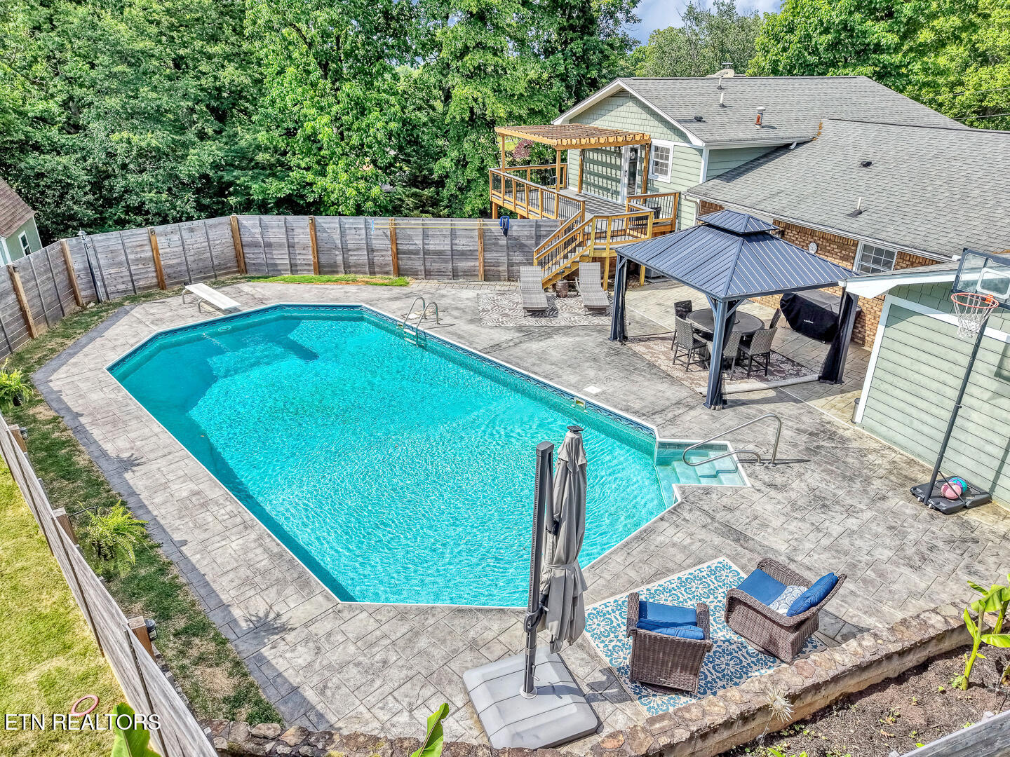 929 Oxford Hills Drive Maryville TN 37803