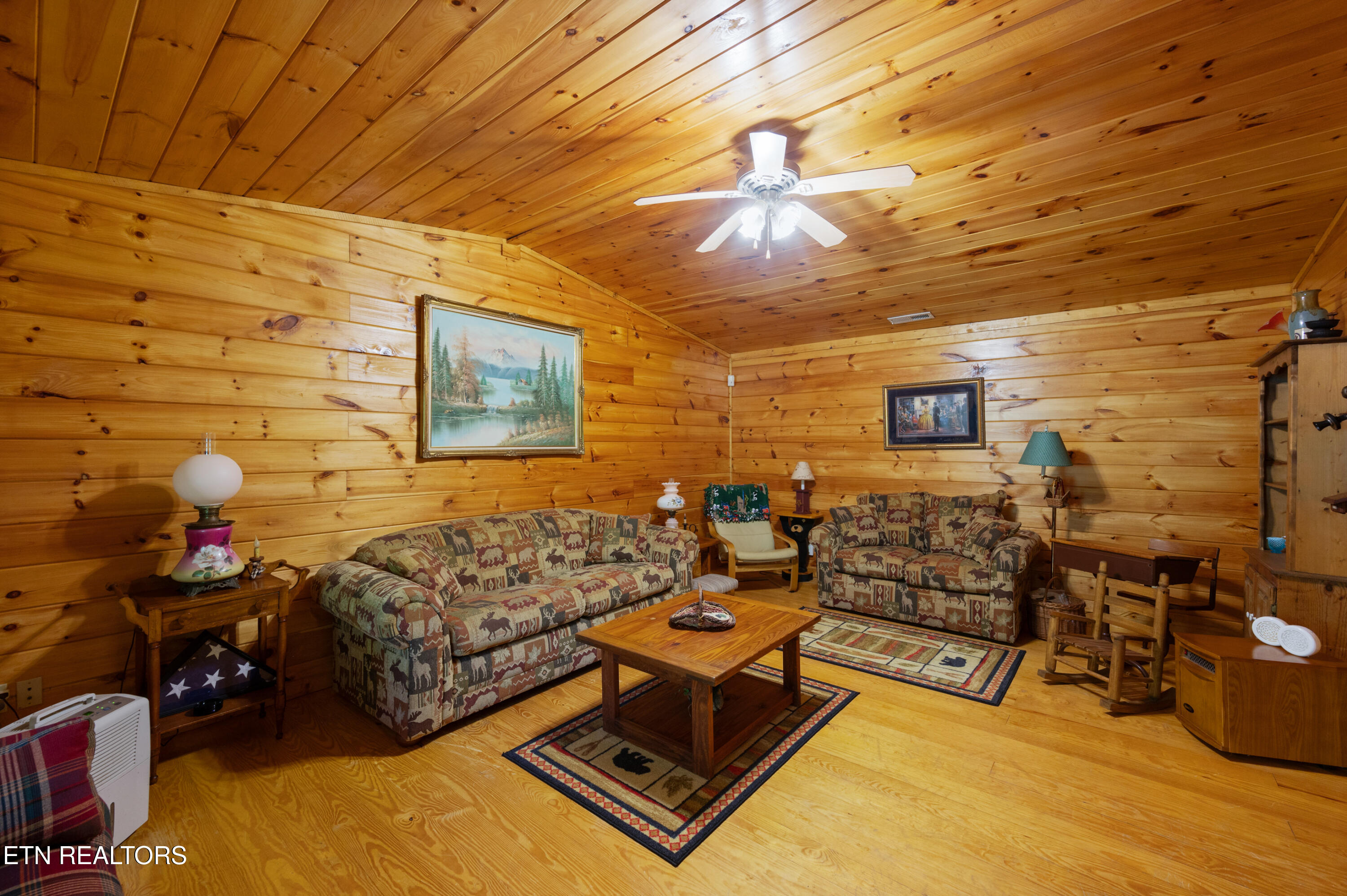 3209 Bear Country Way Pittman Center TN 37738