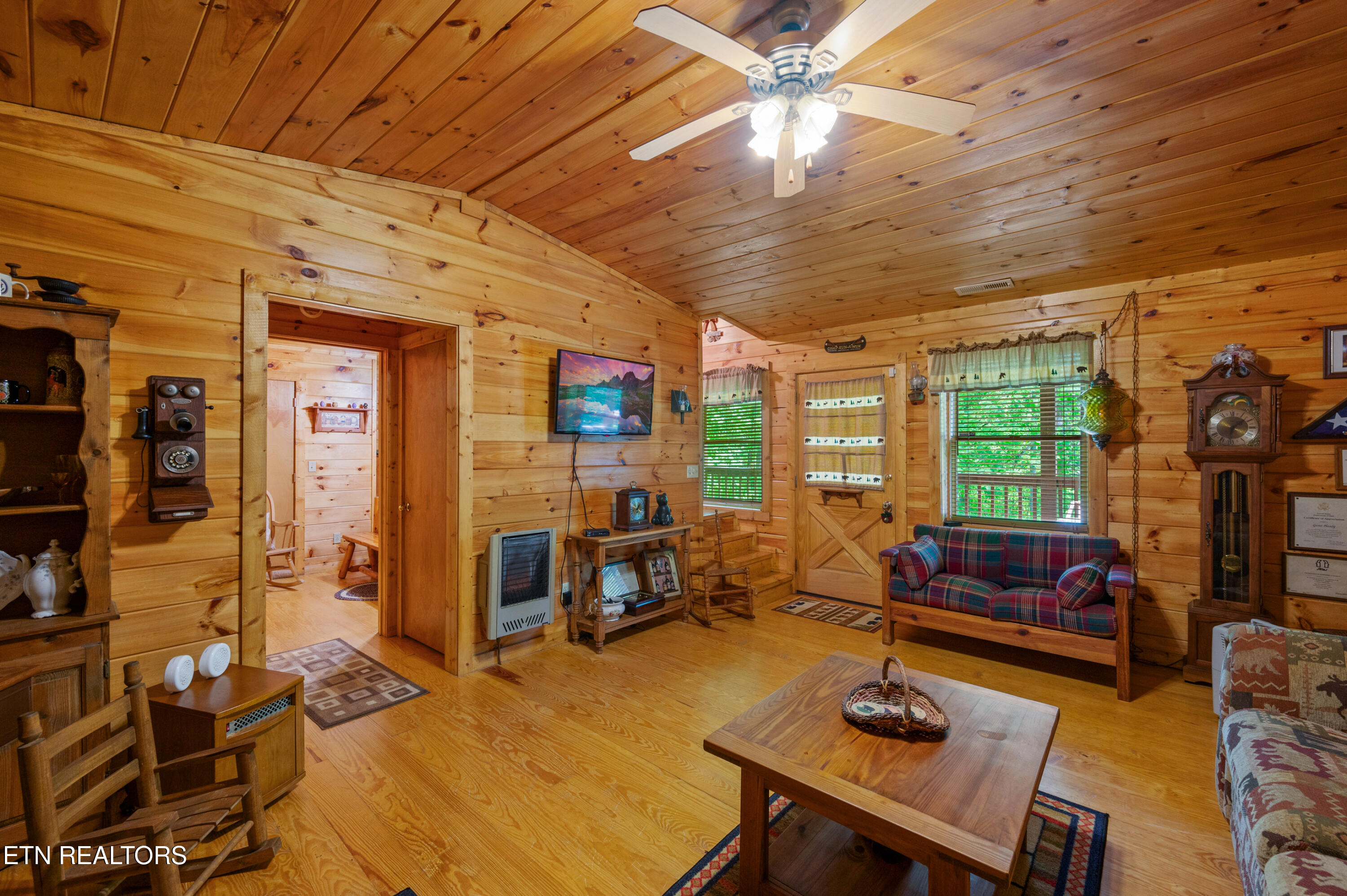 3209 Bear Country Way Pittman Center TN 37738