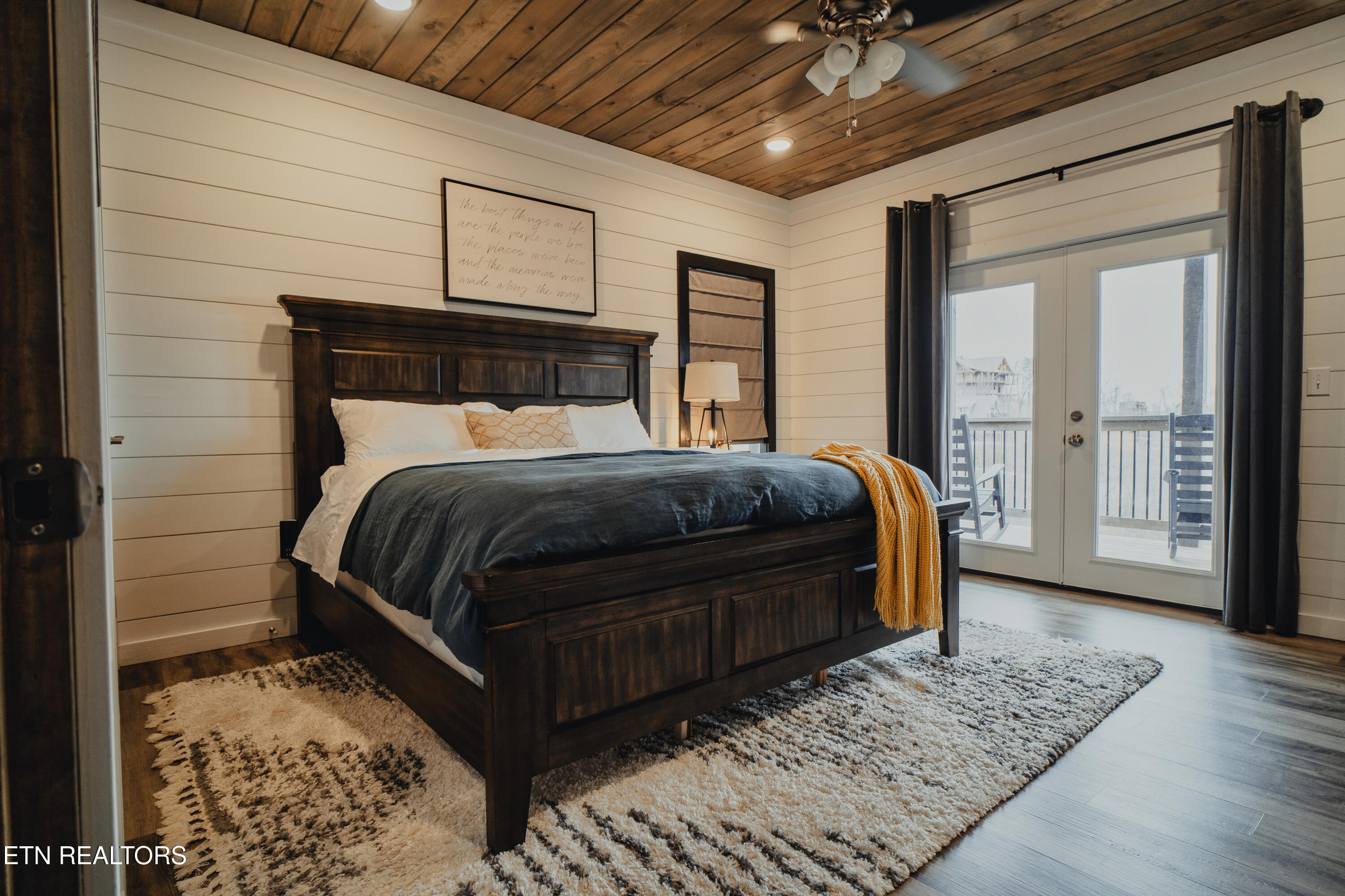 633 Pinecrest Drive Gatlinburg TN 37738