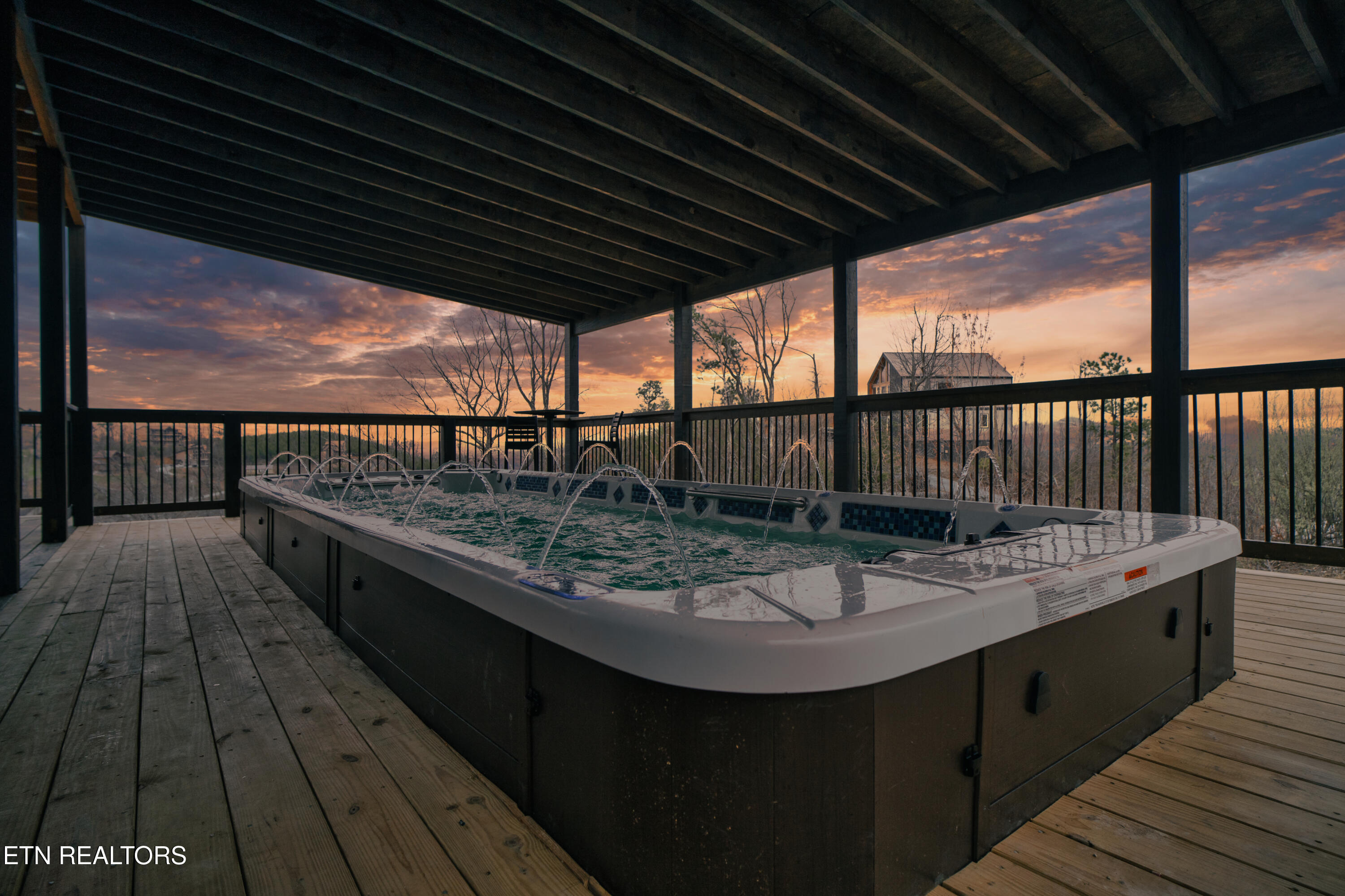 633 Pinecrest Drive Gatlinburg TN 37738