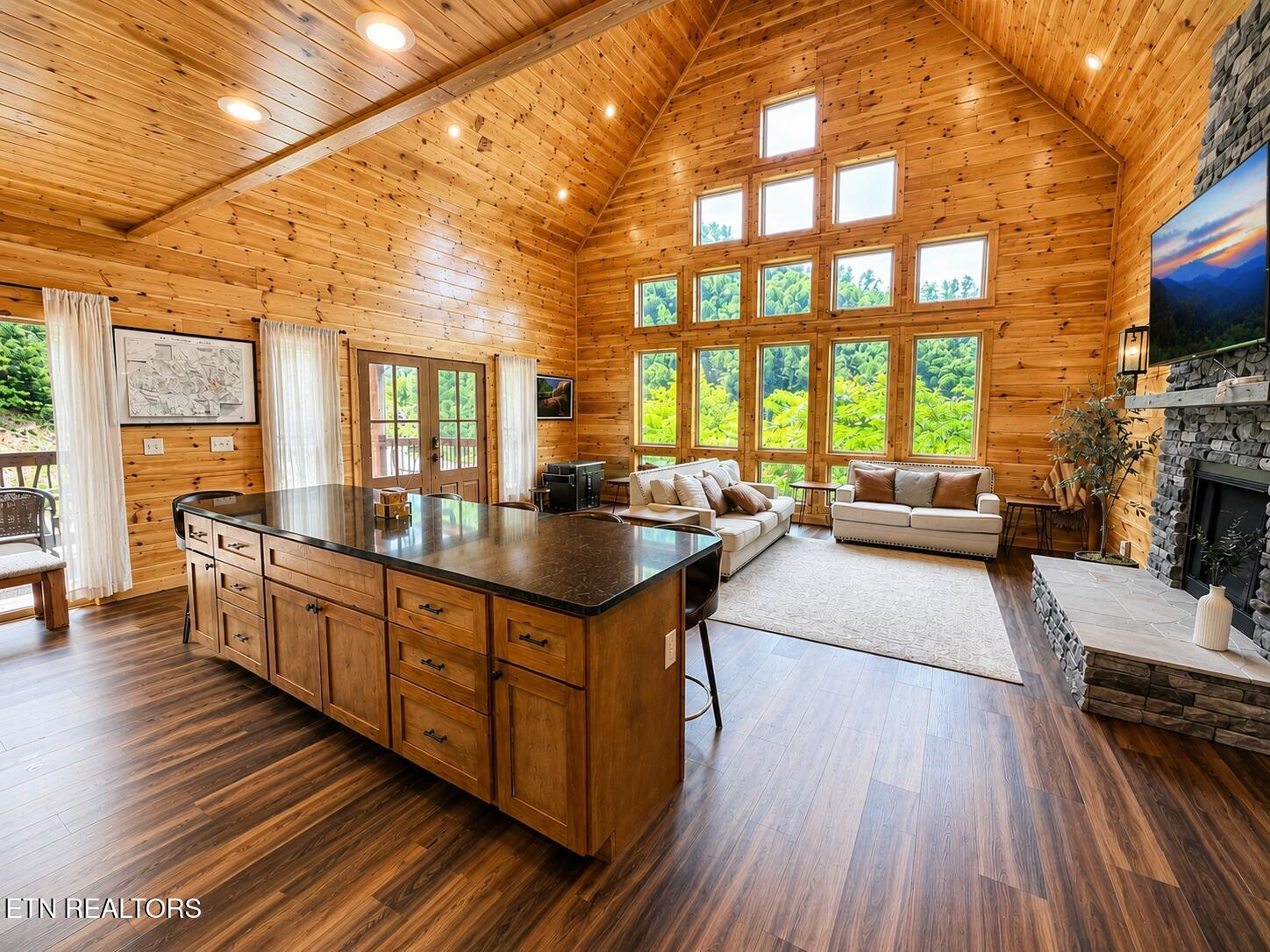 856 & 862 Crest View Drive Gatlinburg TN 37738