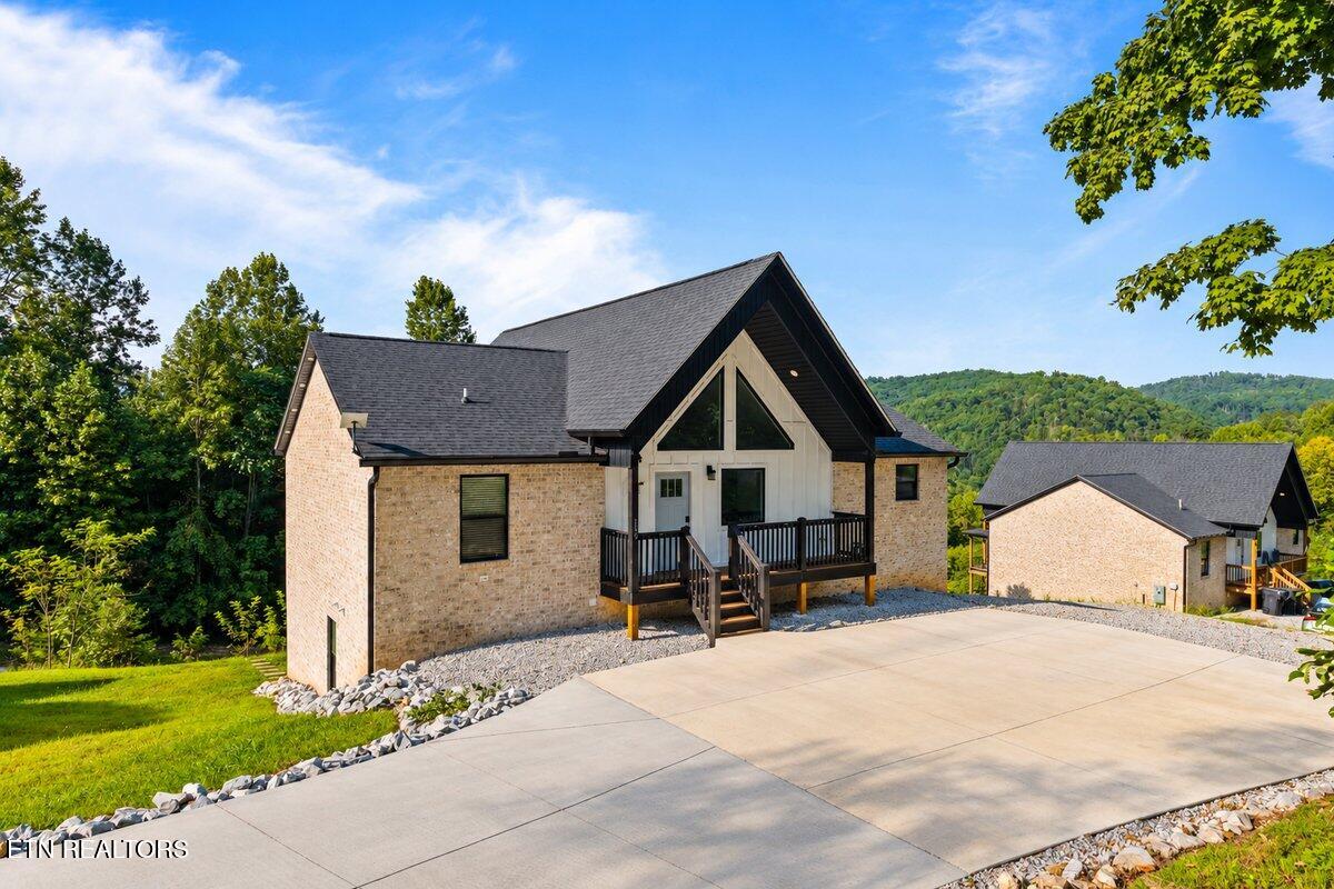 133 Pool Drive Lafollette TN 37766