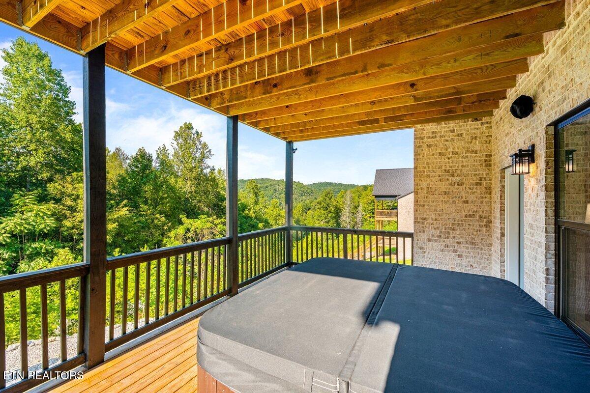 133 Pool Drive Lafollette TN 37766