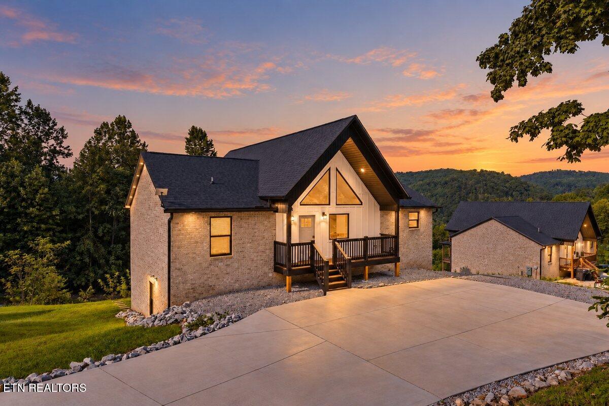133 Pool Drive Lafollette TN 37766