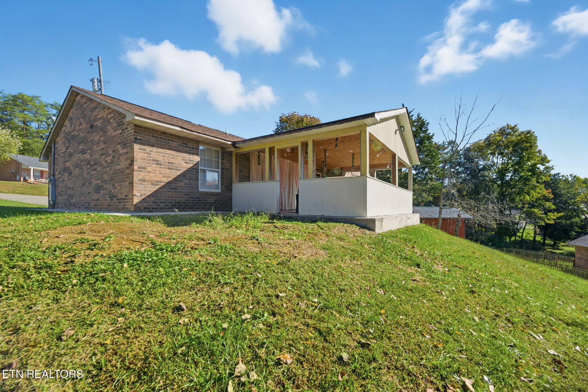 7548 Lyle Bend Lane Knoxville TN 37918