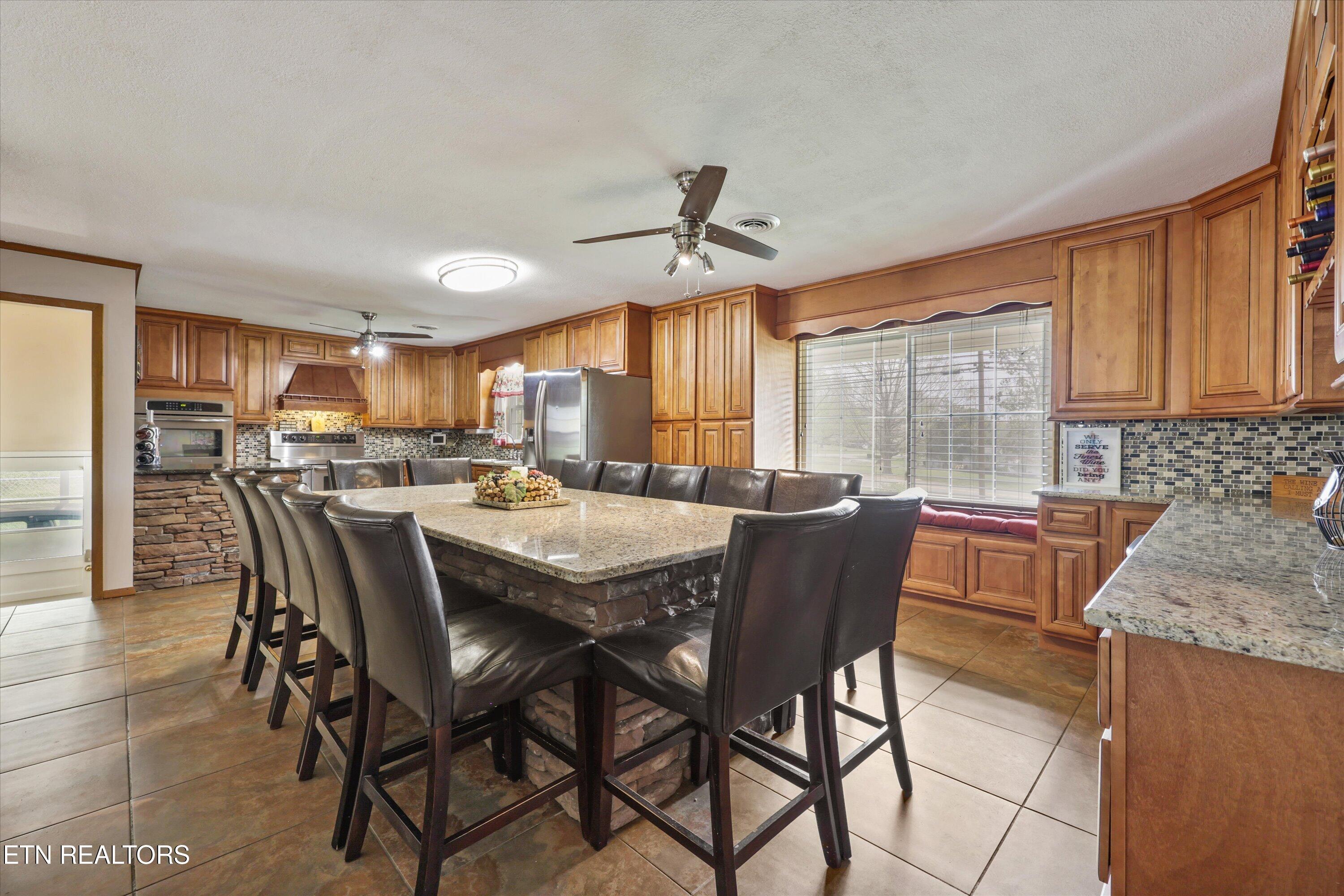 18165 E Highway 11 Lenoir City TN 37772