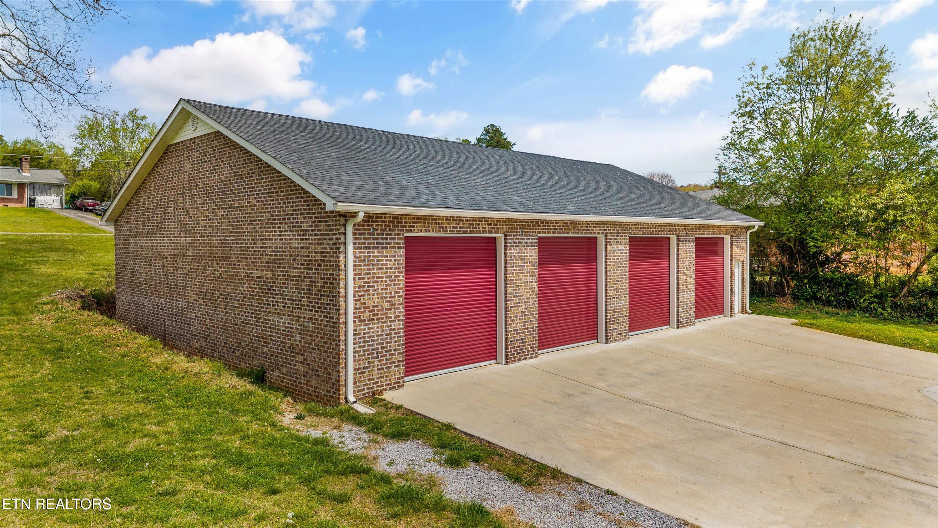 18165 E Highway 11 Lenoir City TN 37772