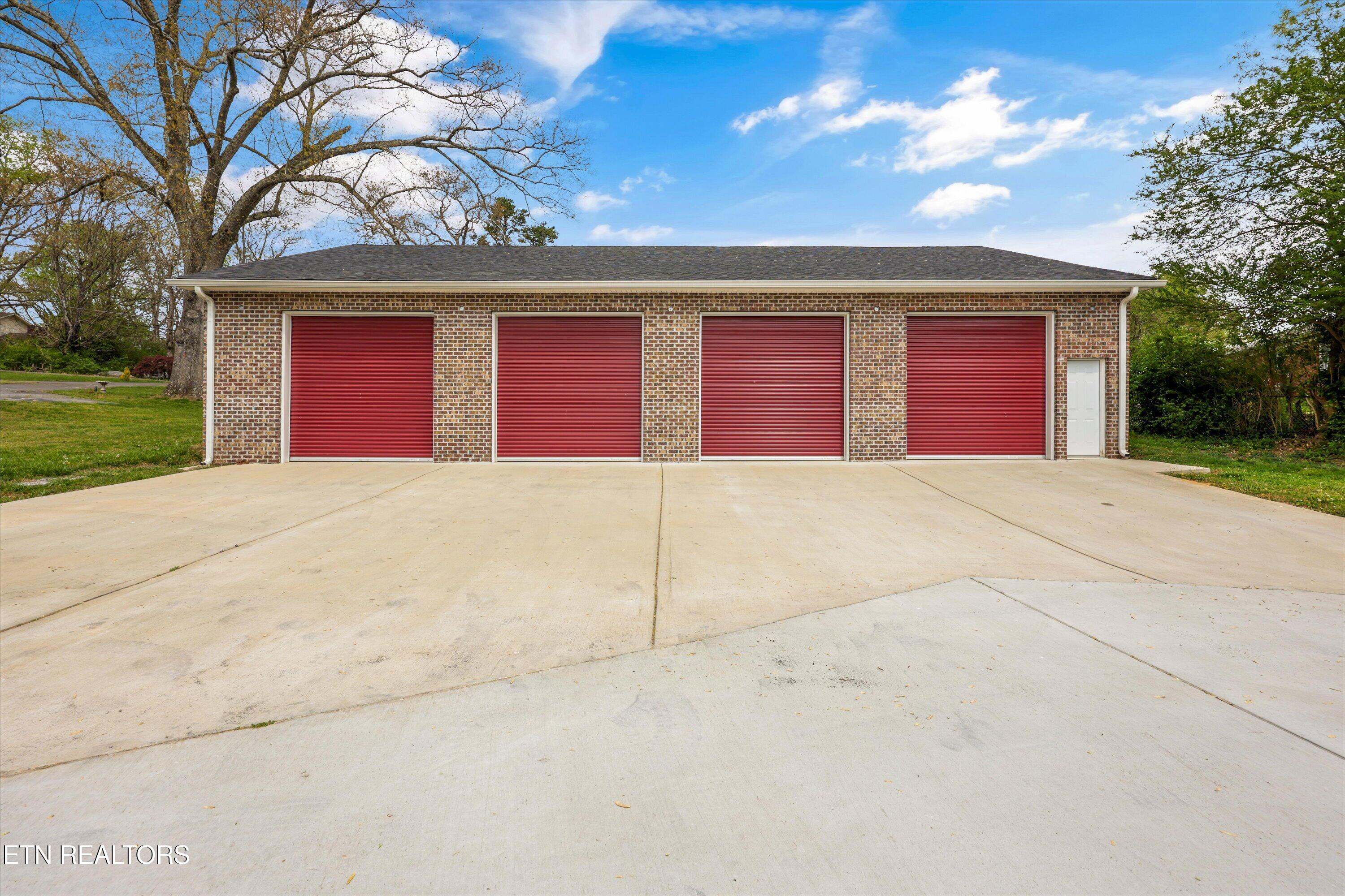 18165 E Highway 11 Lenoir City TN 37772