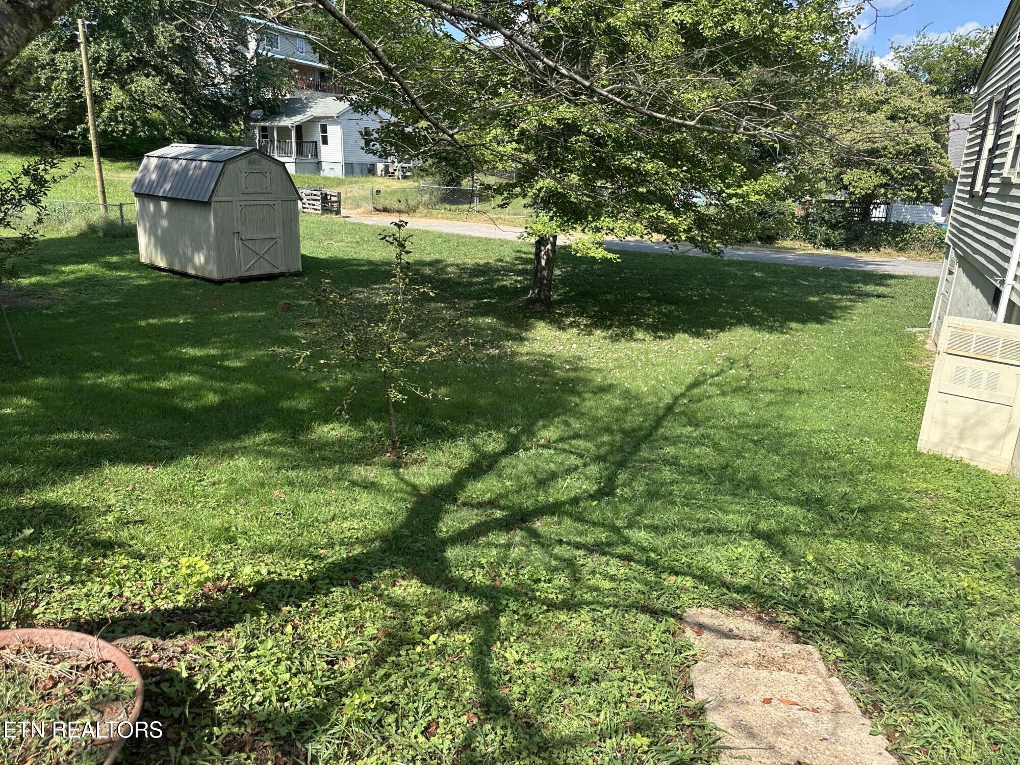 517 E Central Avenue Lafollette TN 37766