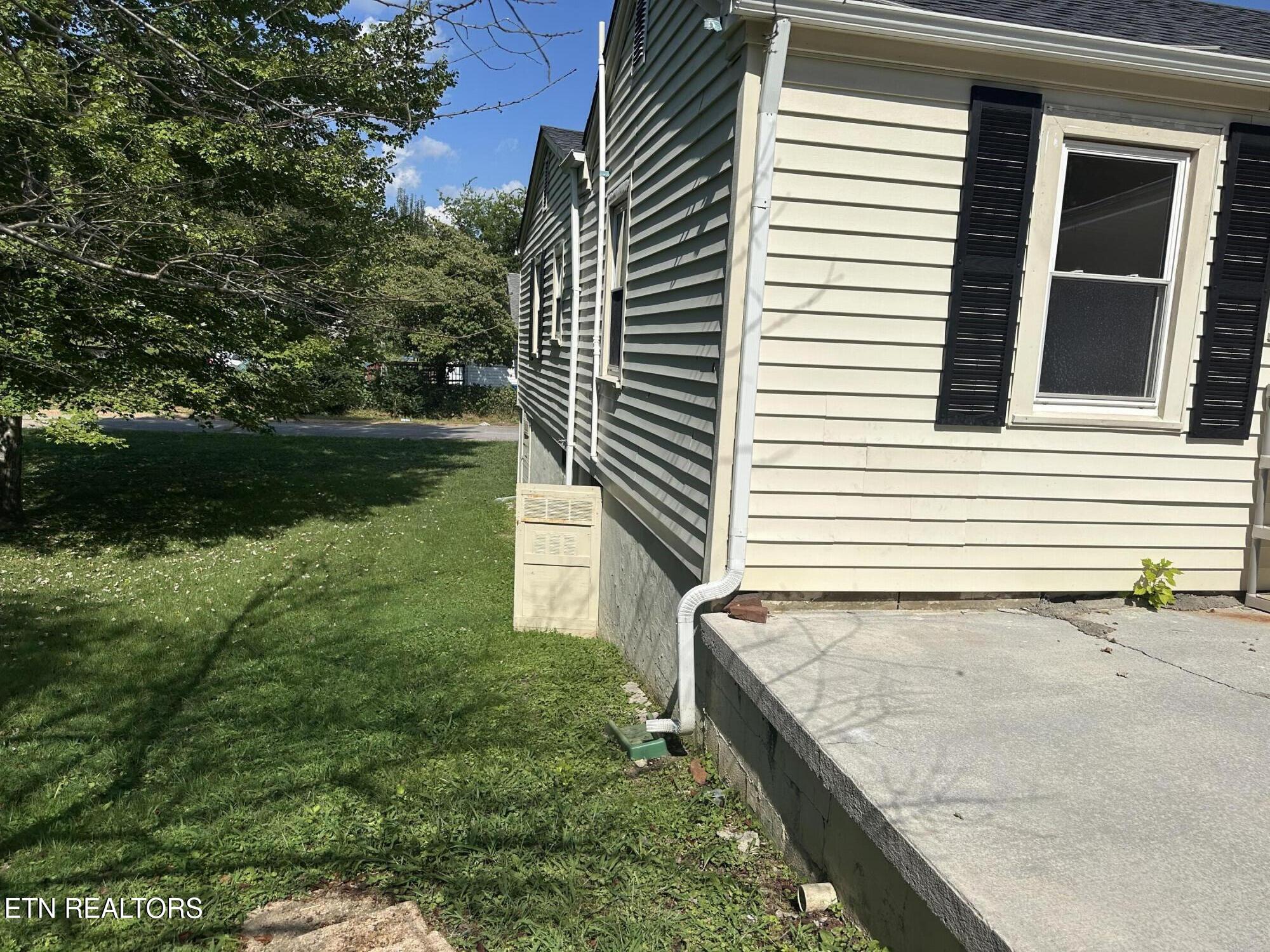 517 E Central Avenue Lafollette TN 37766