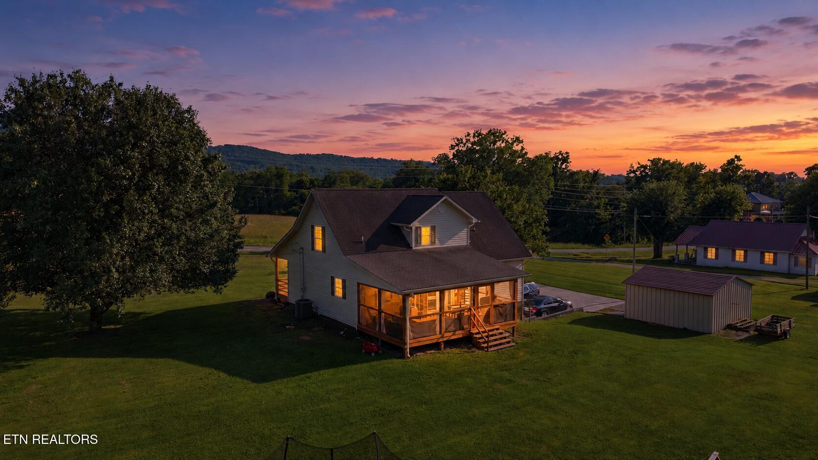 4784 Old Highway 63 Speedwell TN 37870
