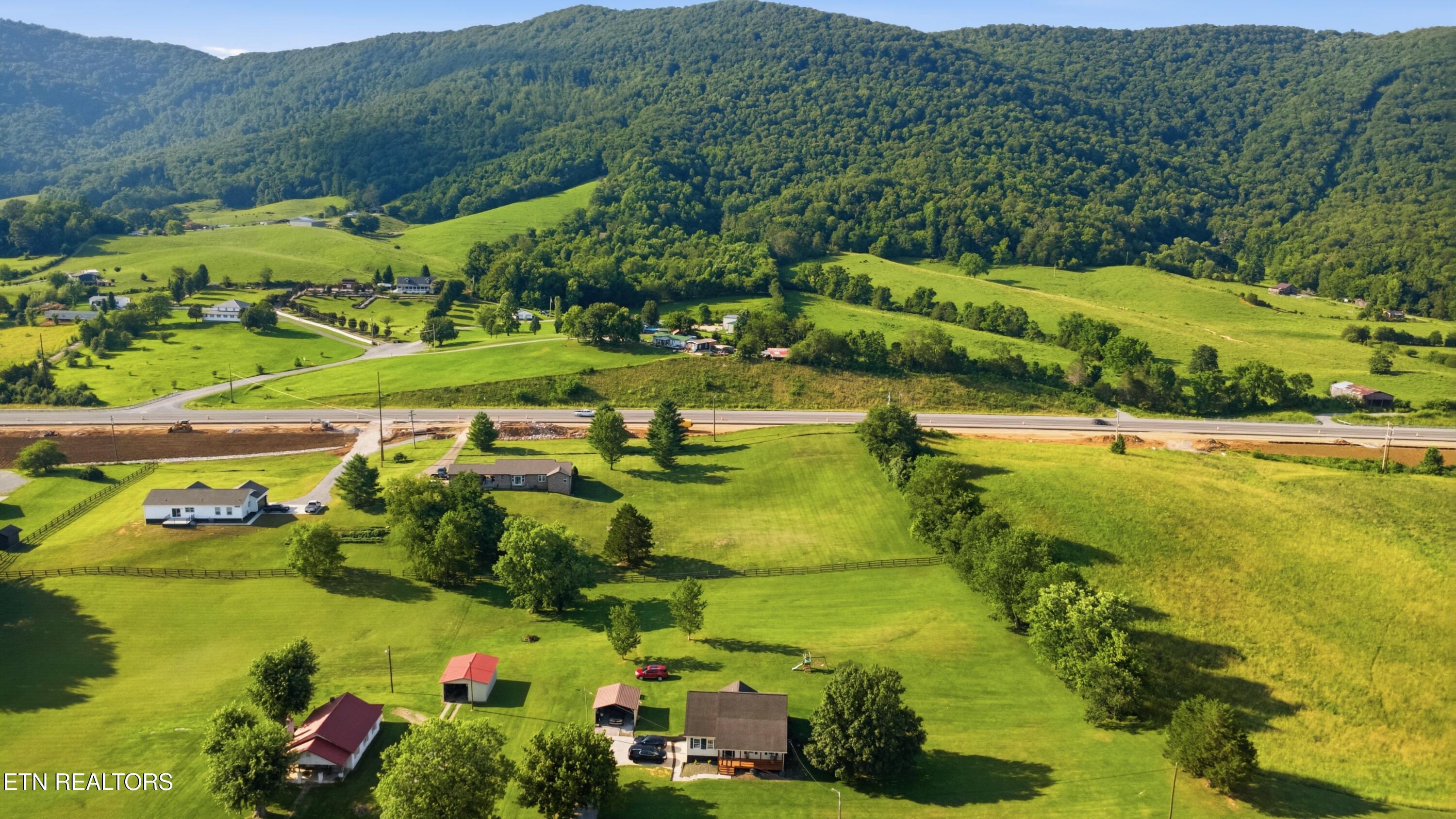 4784 Old Highway 63 Speedwell TN 37870