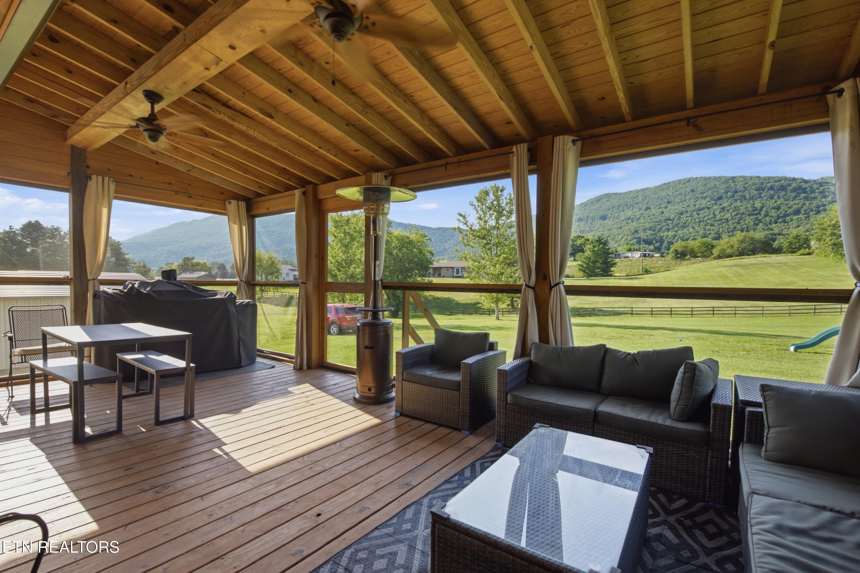 4784 Old Highway 63 Speedwell TN 37870