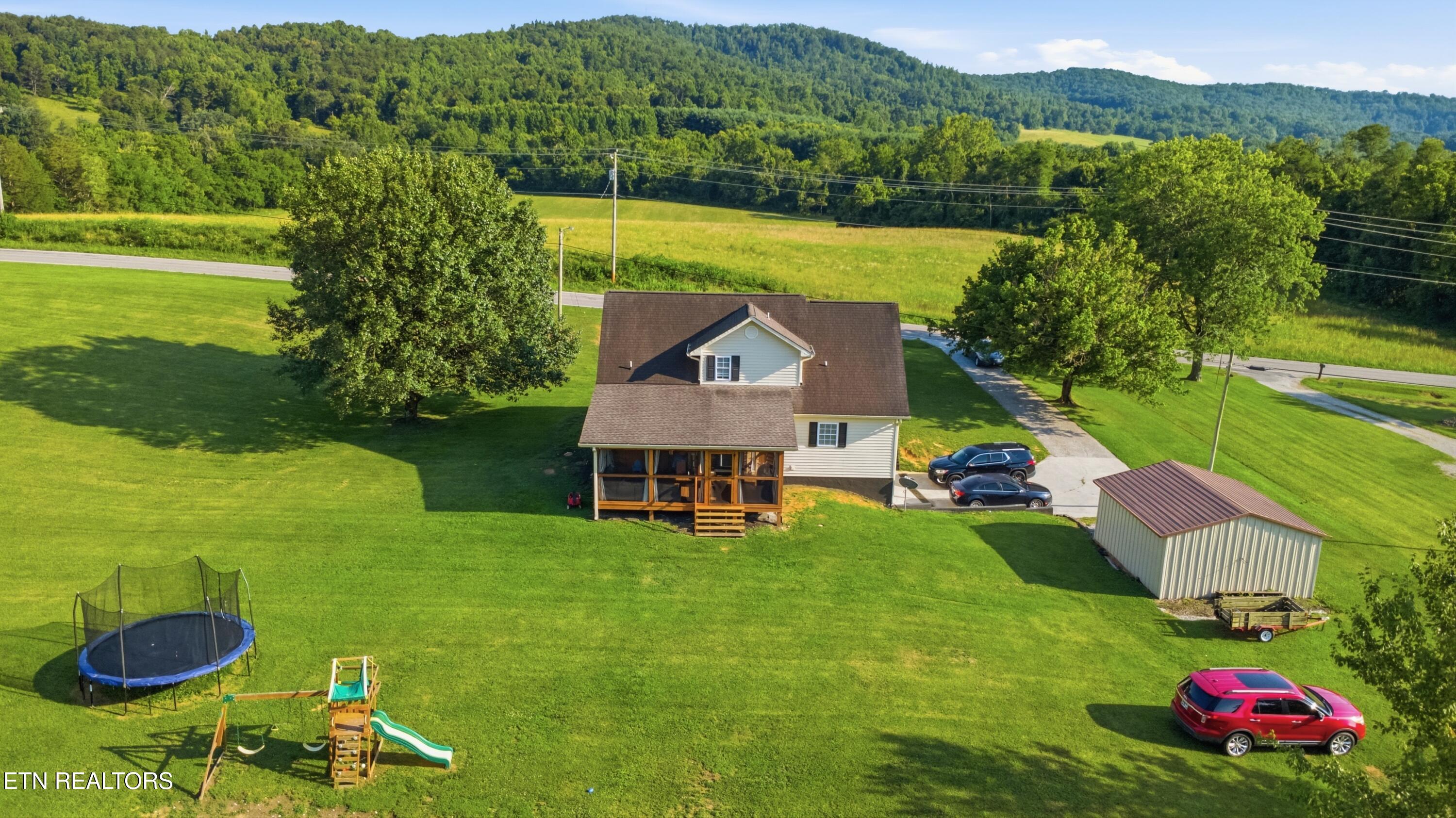 4784 Old Highway 63 Speedwell TN 37870