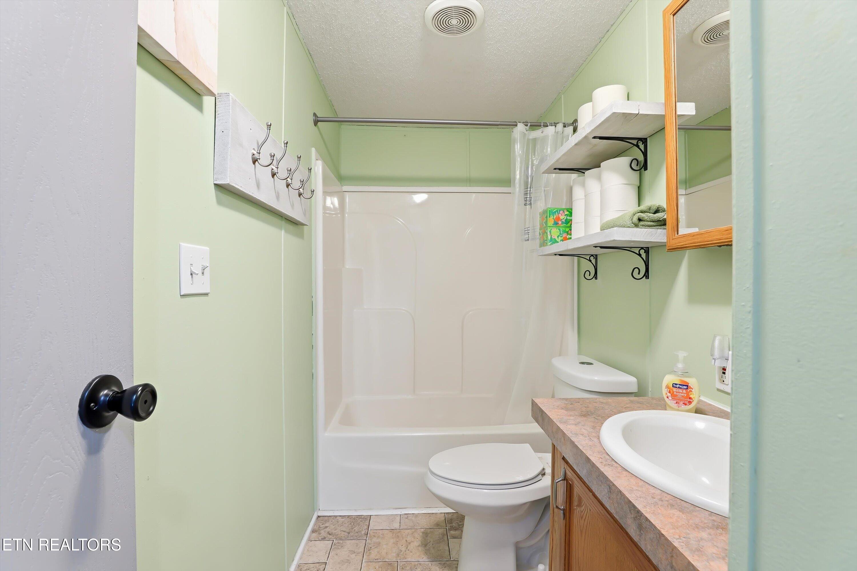 709 S Farnum Street Friendsville TN 37737