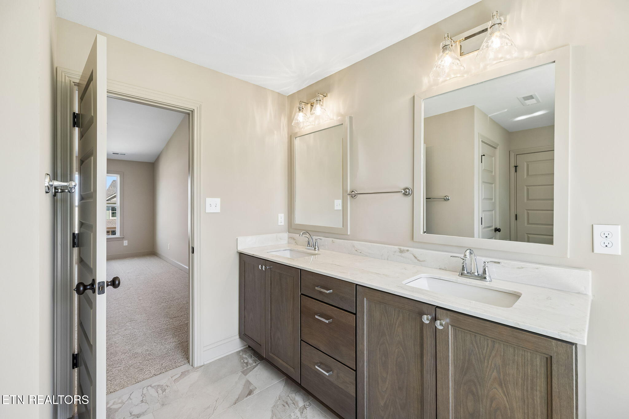 8926 Queensdale Lane Knoxville TN 37924