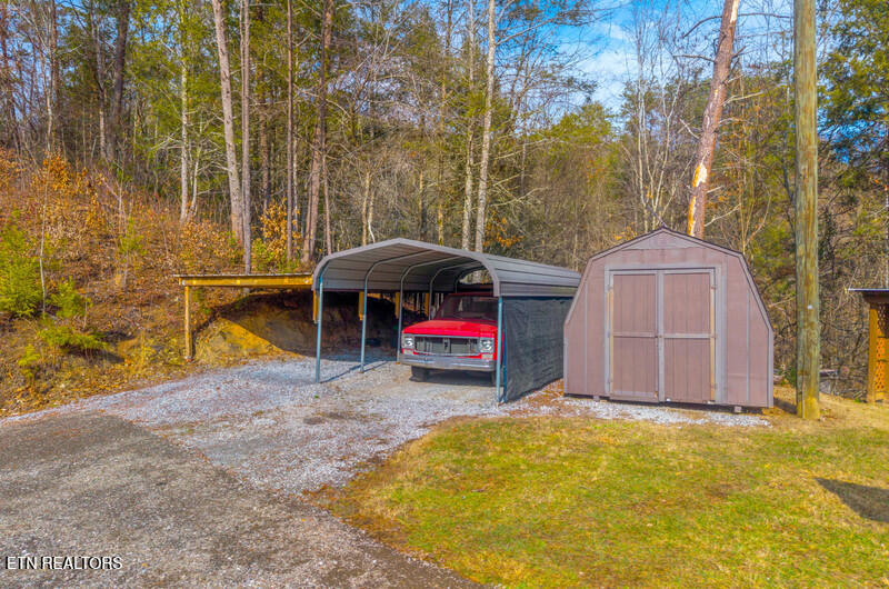 1652 Arron Way Sevierville TN 37876