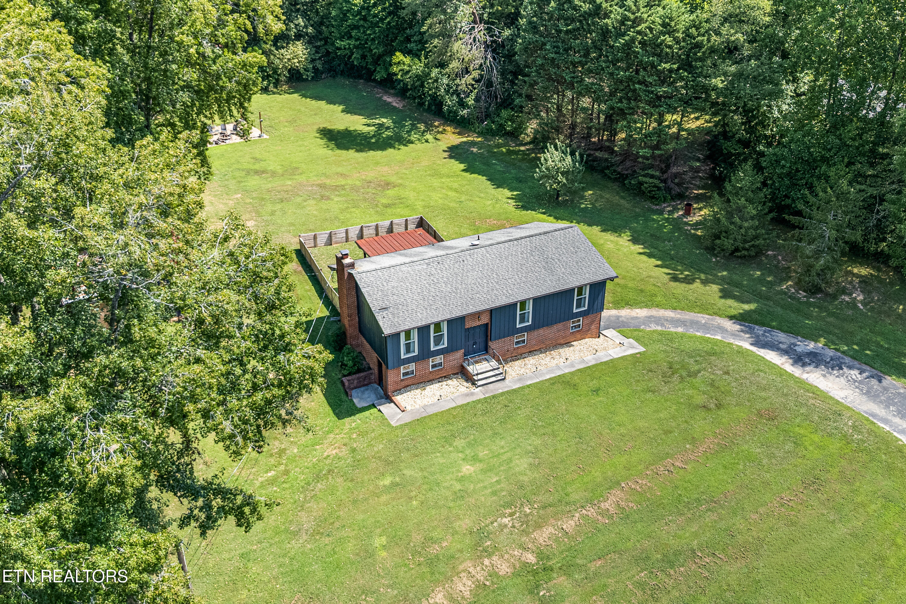 1519 Shadowood Drive Maryville TN 37803