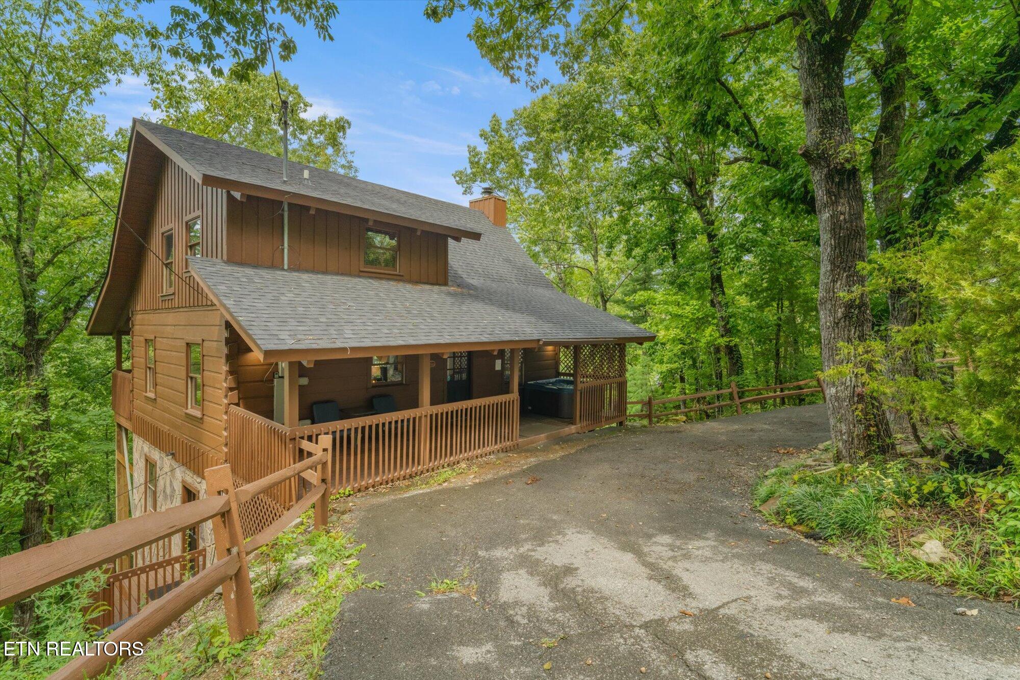 3342 Twin City Way Pigeon Forge TN 37863