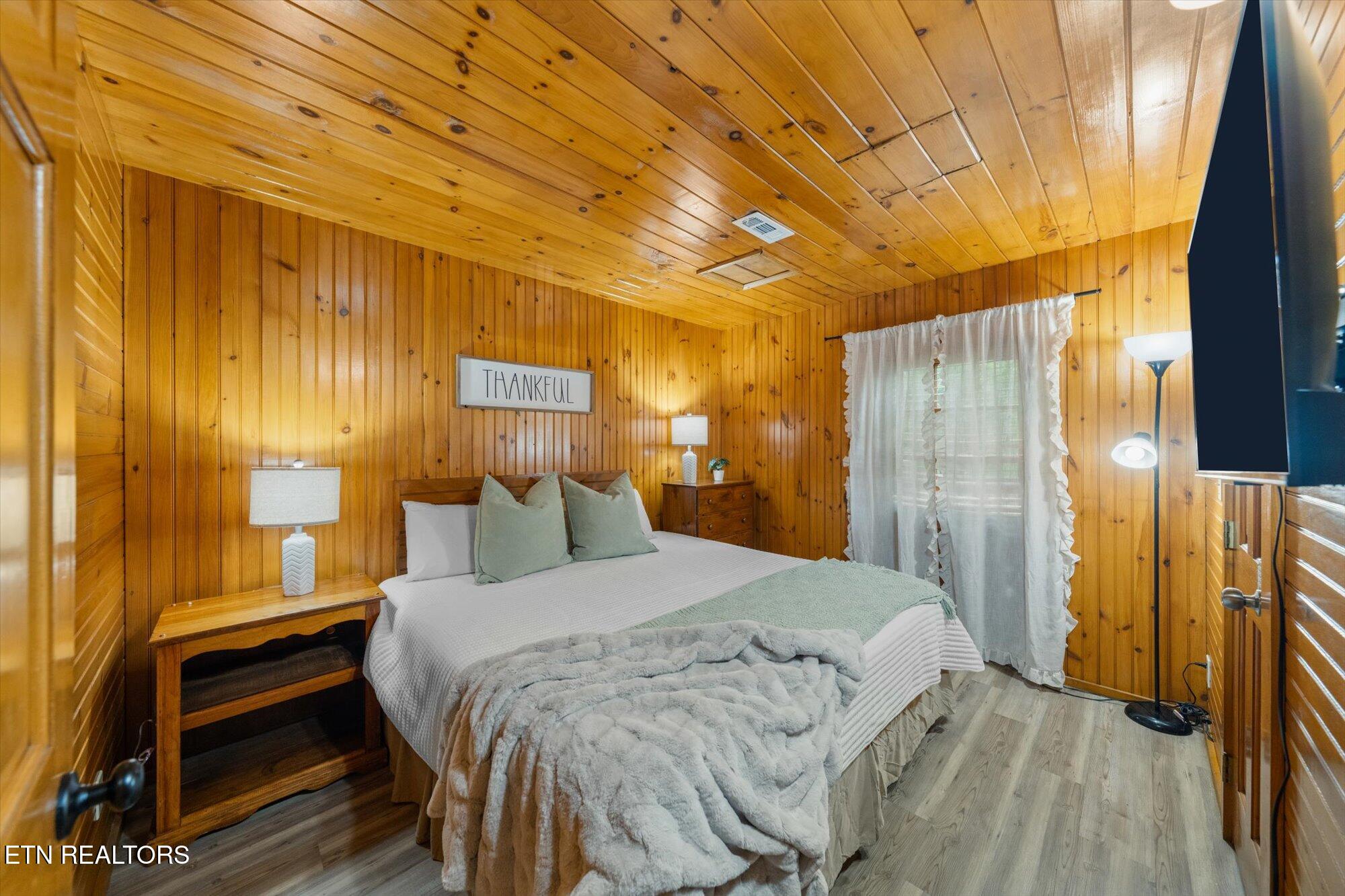 3342 Twin City Way Pigeon Forge TN 37863