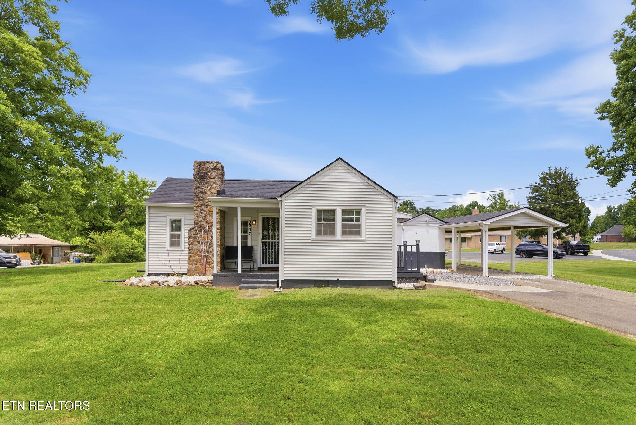 9207 Strawberry Plains Pike Strawberry Plains TN 37871