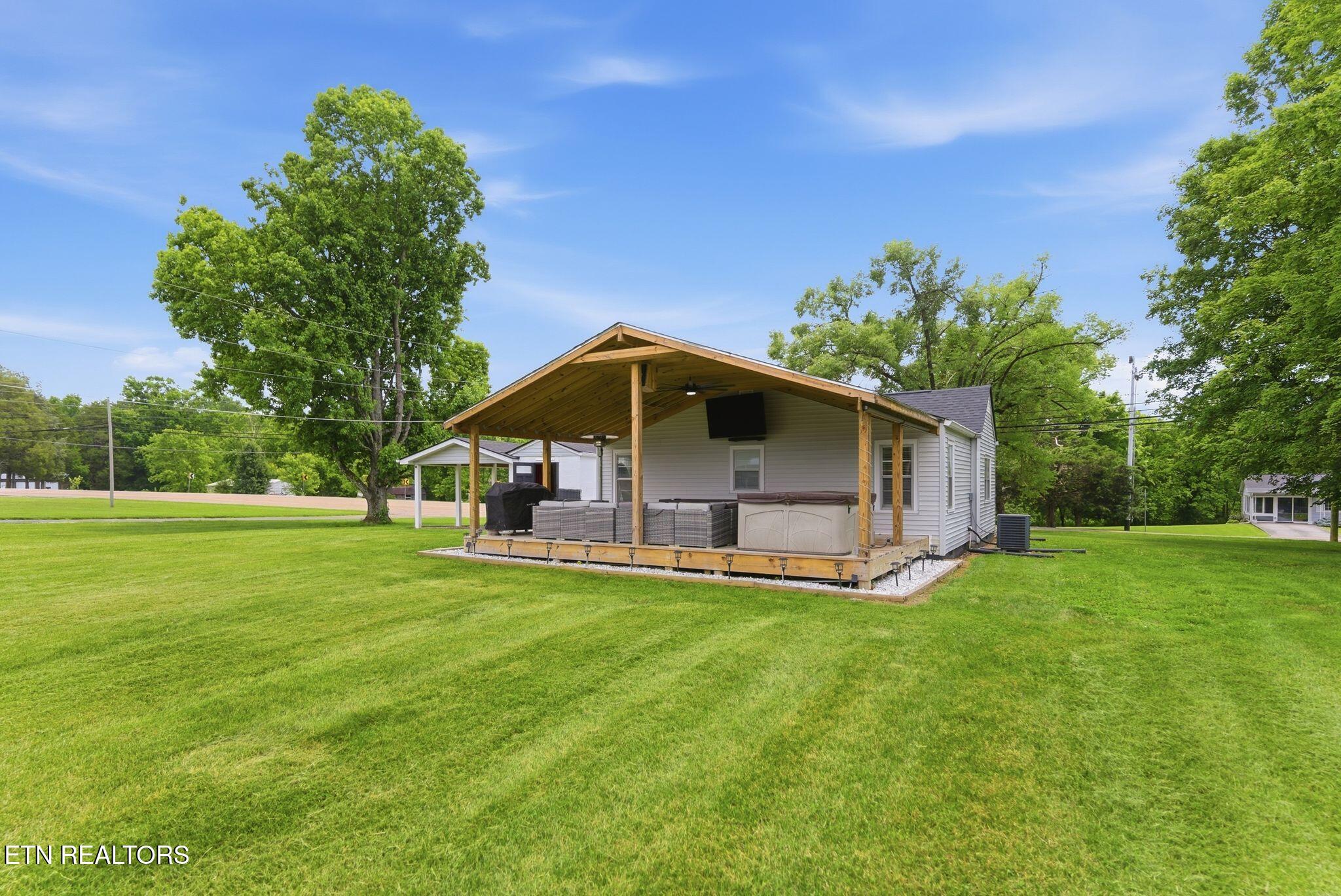 9207 Strawberry Plains Pike Strawberry Plains TN 37871