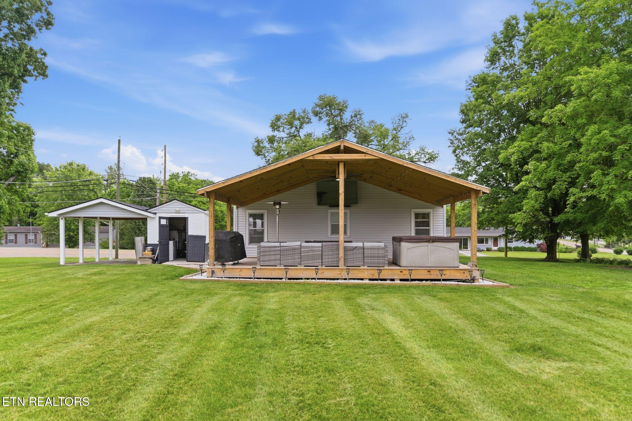 9207 Strawberry Plains Pike Strawberry Plains TN 37871