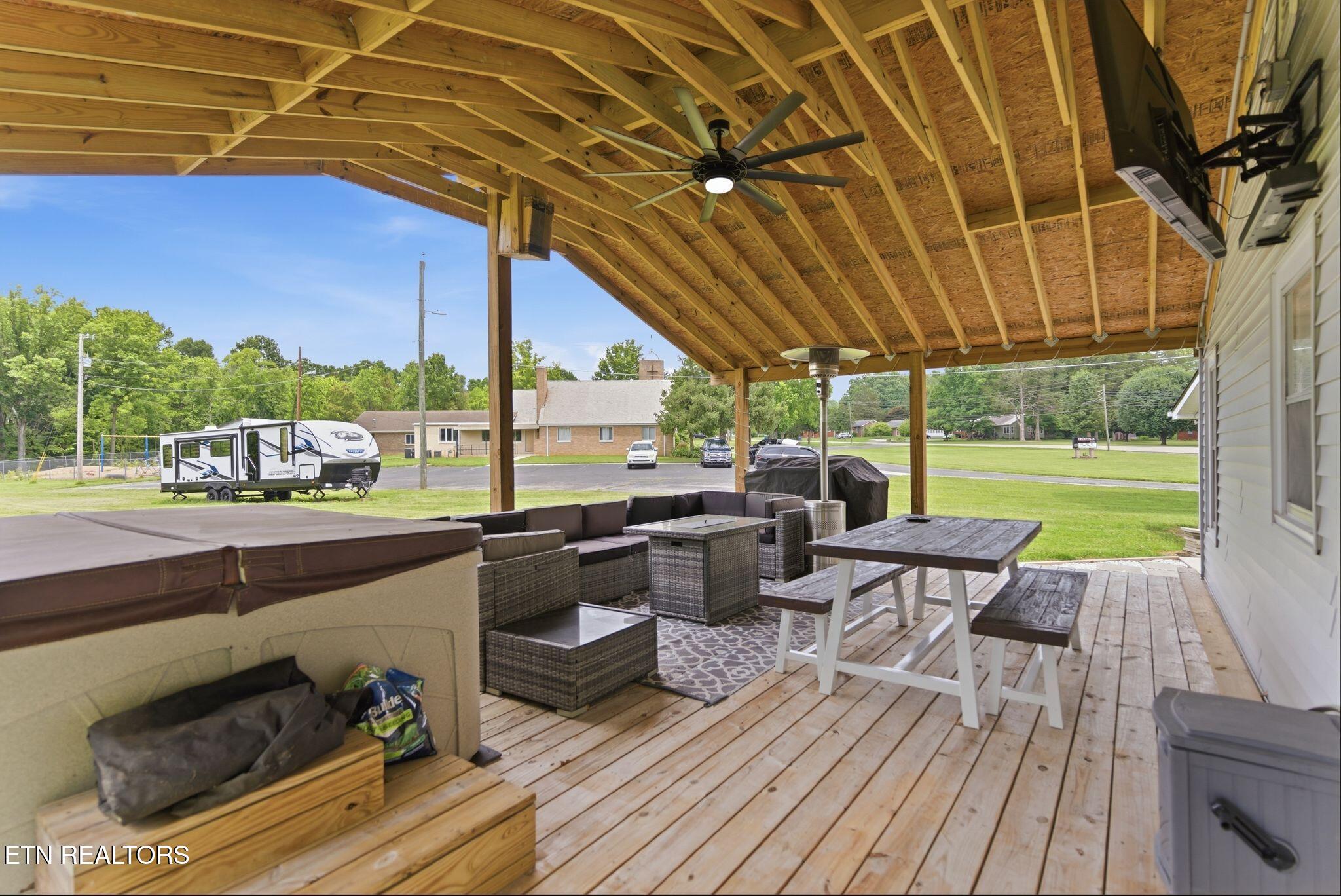 9207 Strawberry Plains Pike Strawberry Plains TN 37871