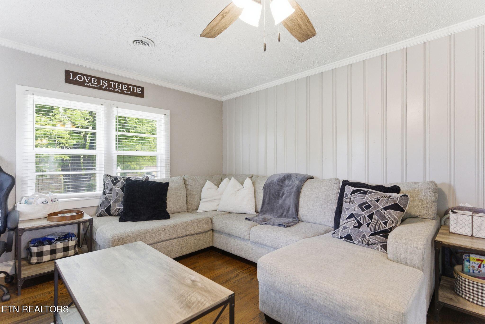 9207 Strawberry Plains Pike Strawberry Plains TN 37871