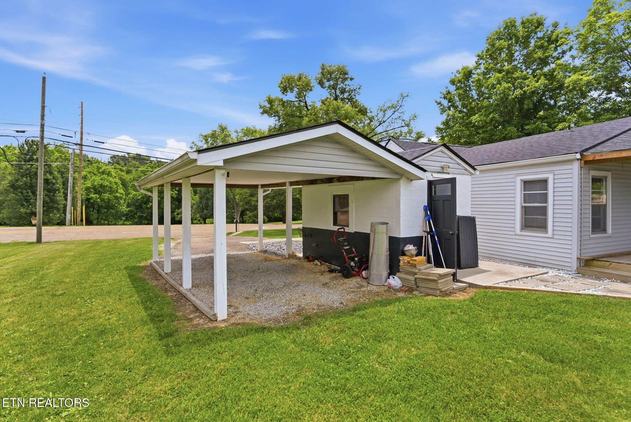 9207 Strawberry Plains Pike Strawberry Plains TN 37871