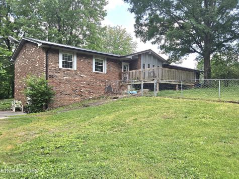 200 Sweet Lane Clinton TN 37716