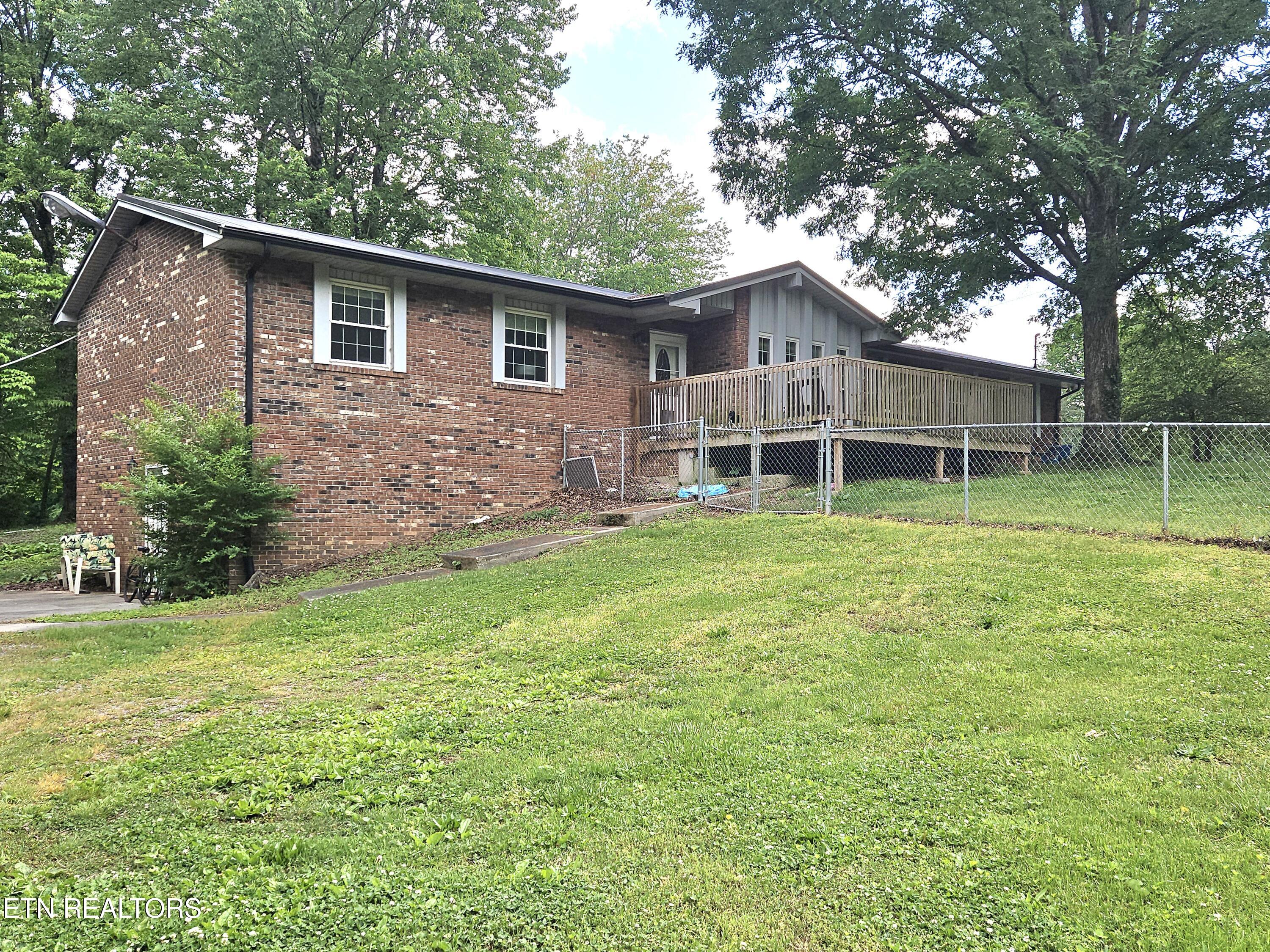 200 Sweet Lane Clinton TN 37716