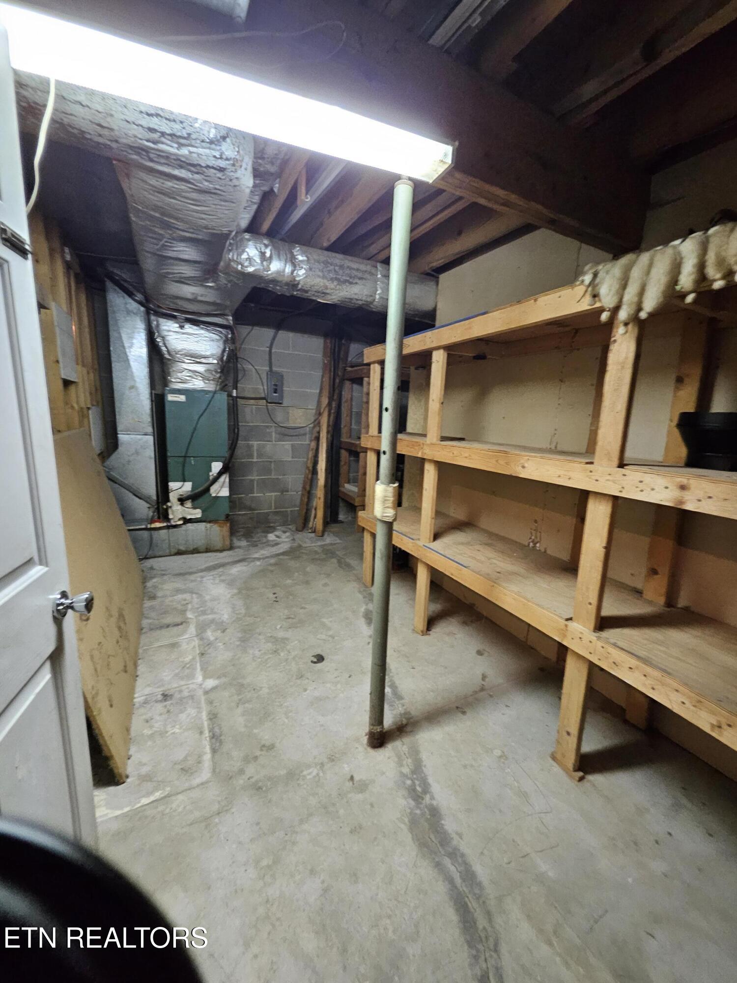 200 Sweet Lane Clinton TN 37716