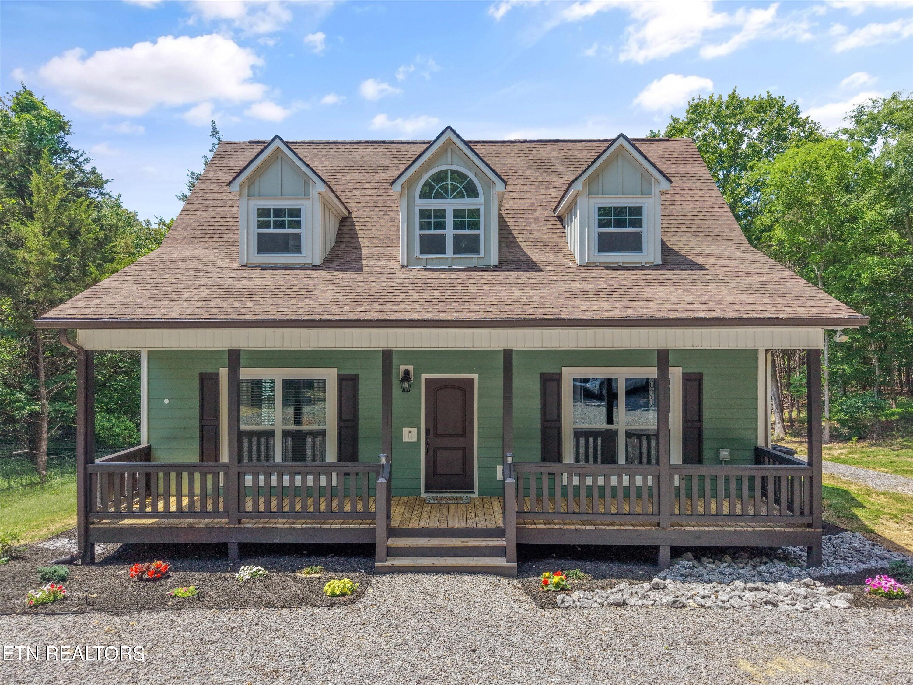 1925 Harbor Lane Dandridge TN 37725