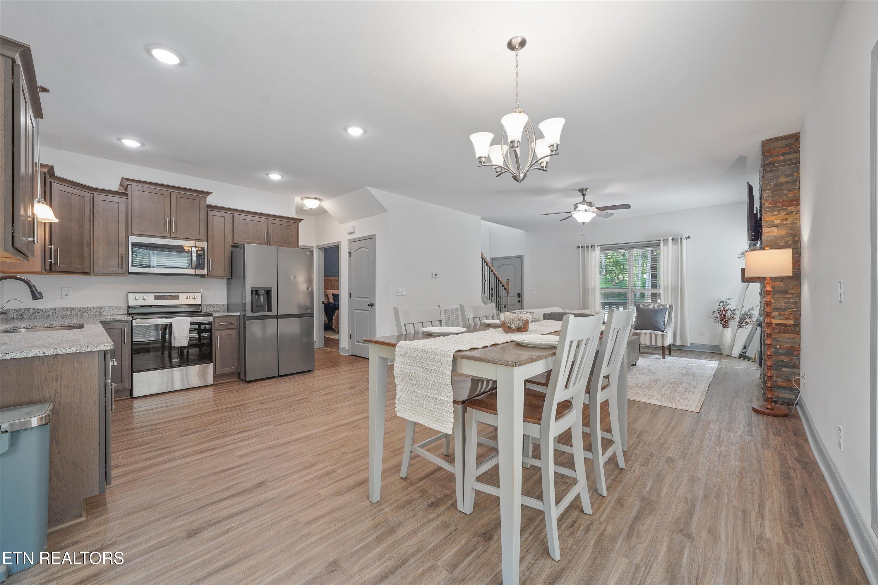 1925 Harbor Lane Dandridge TN 37725