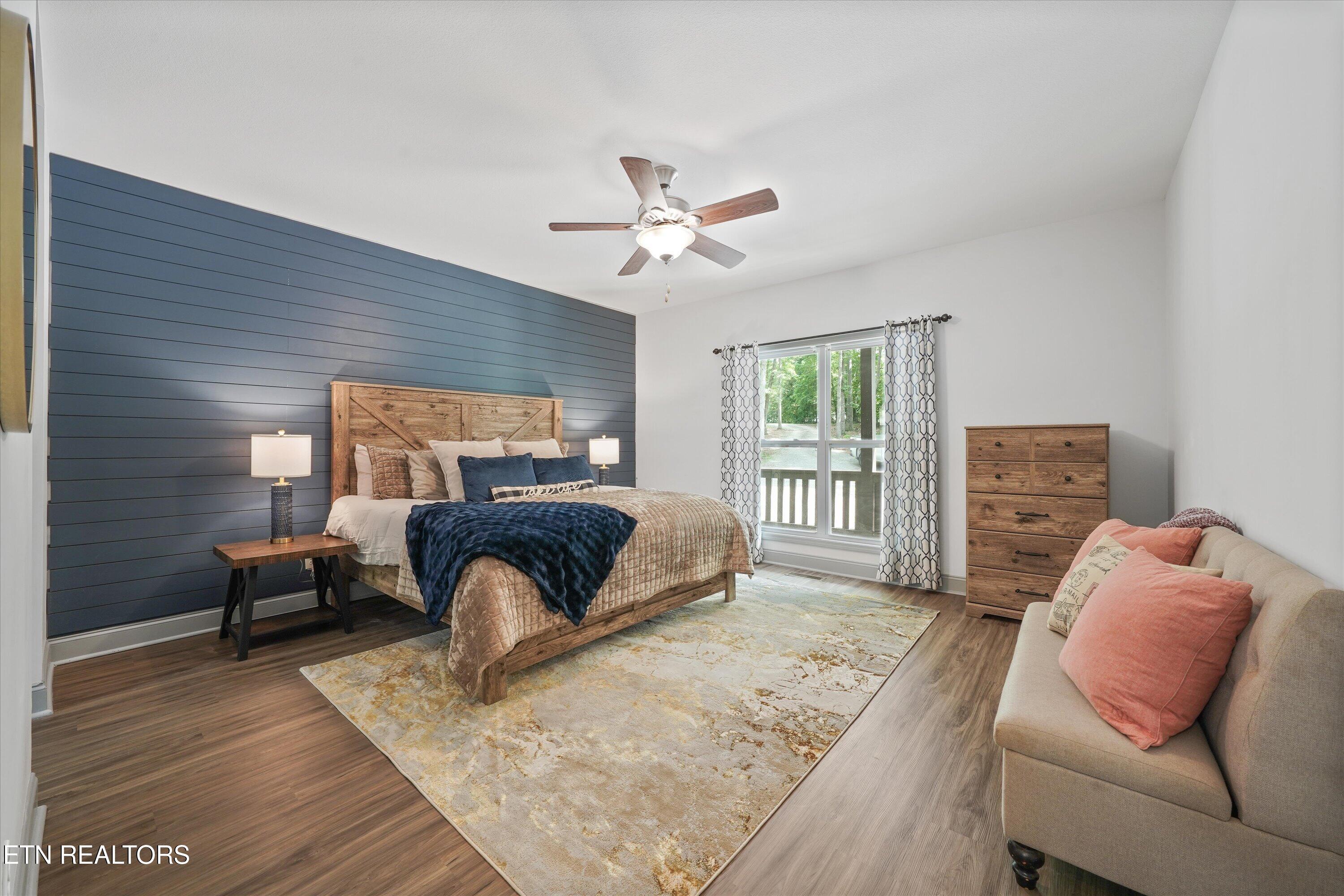 1925 Harbor Lane Dandridge TN 37725
