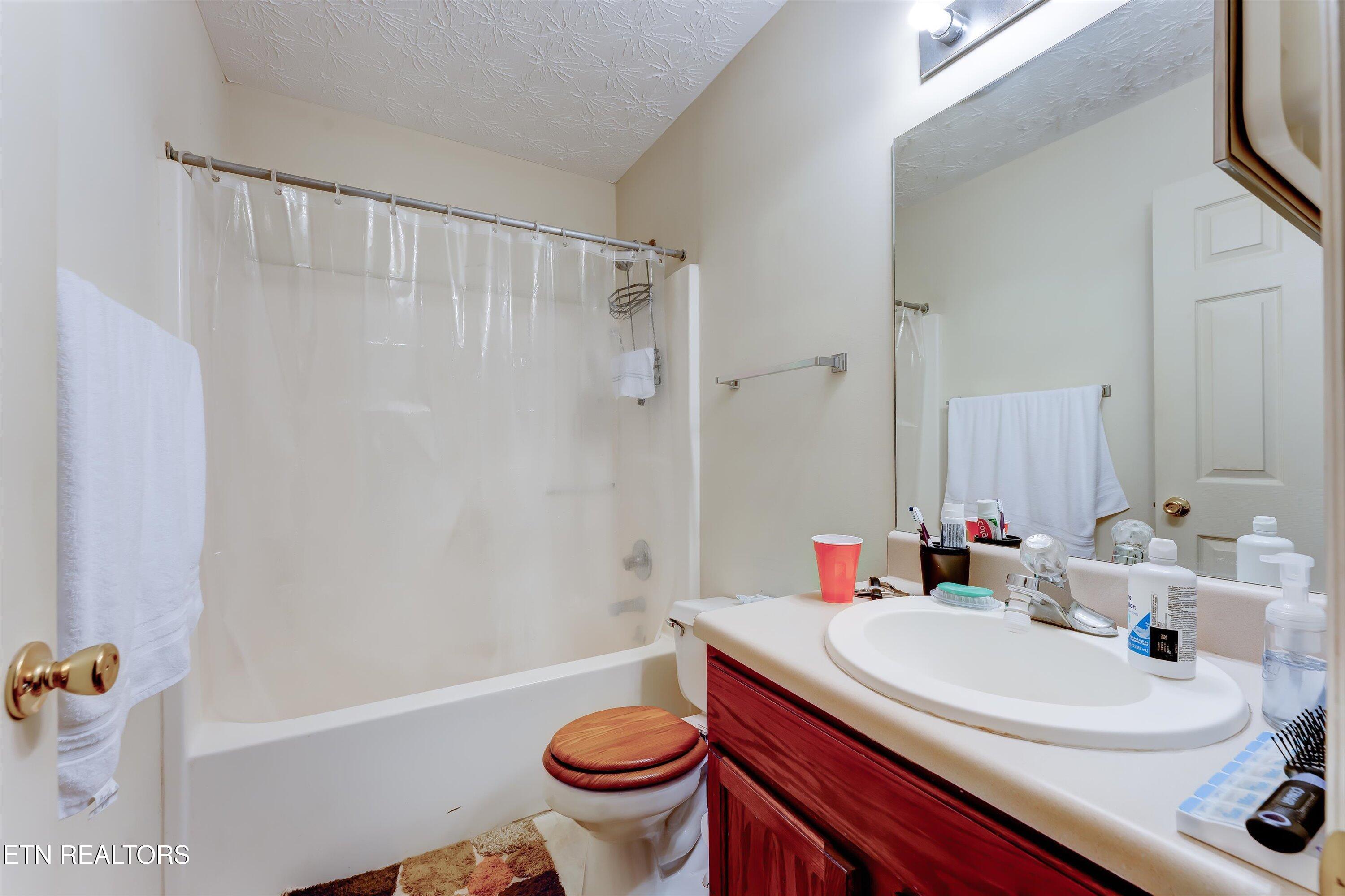 692 Shadywood Lane Knoxville TN 37923