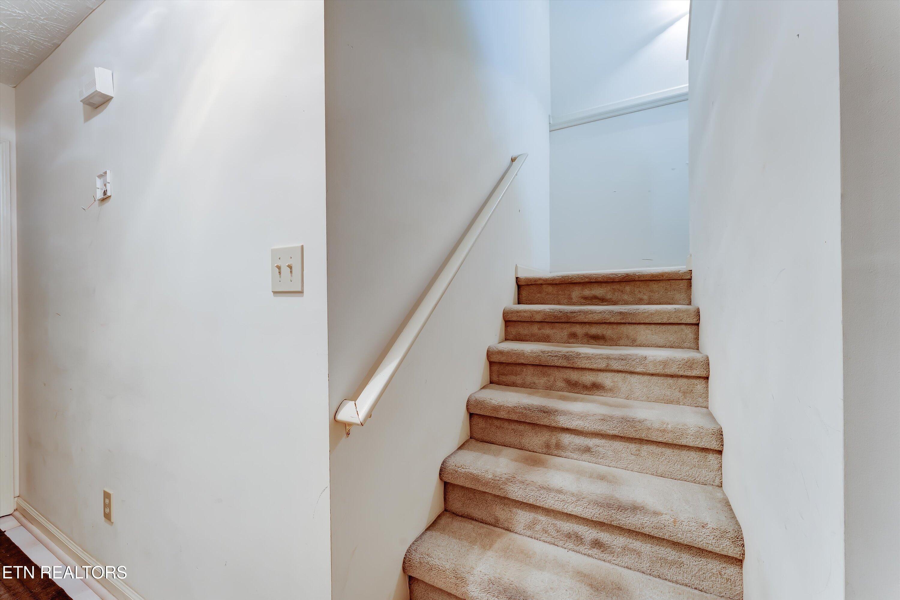 692 Shadywood Lane Knoxville TN 37923