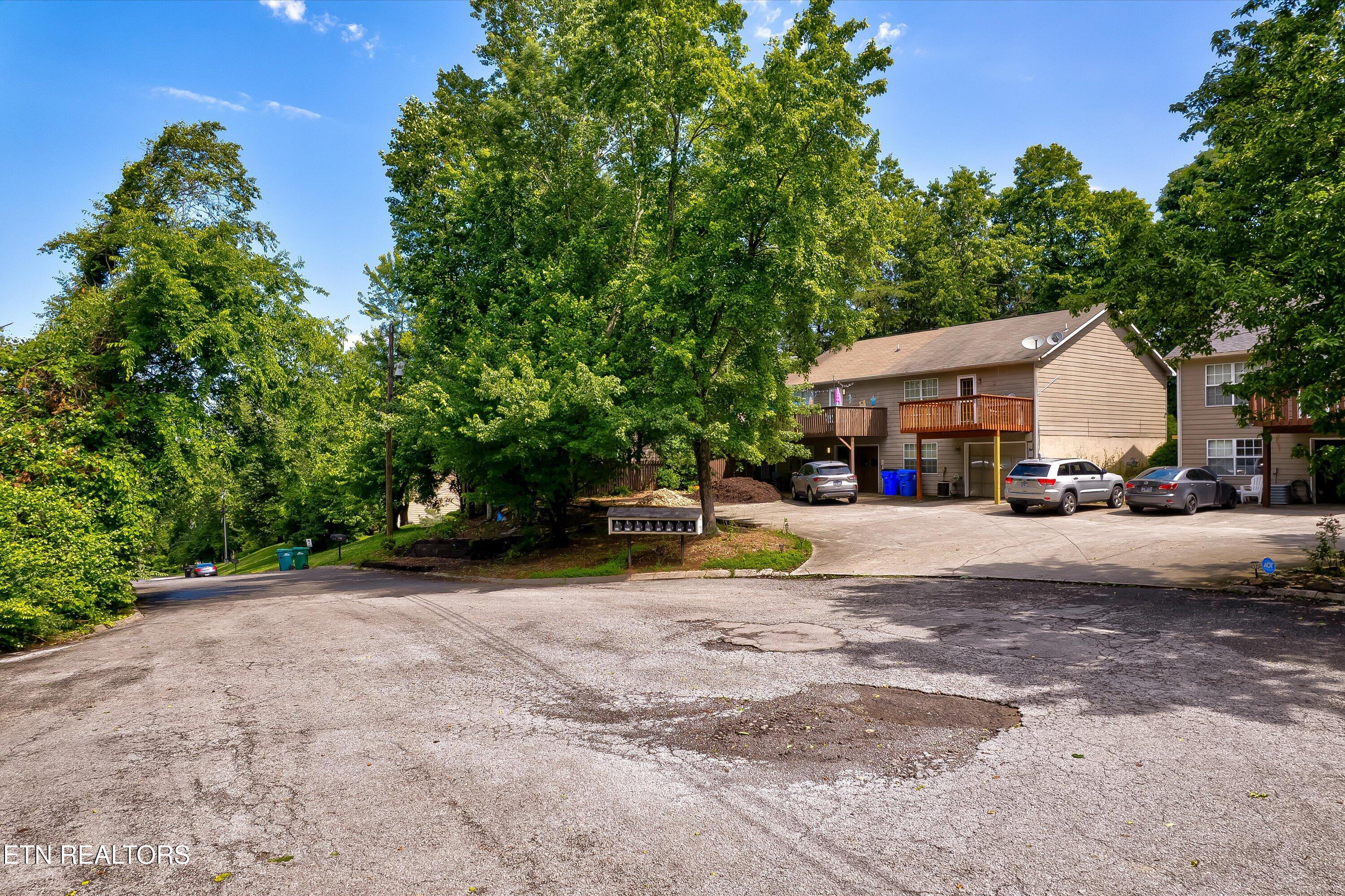 692 Shadywood Lane Knoxville TN 37923