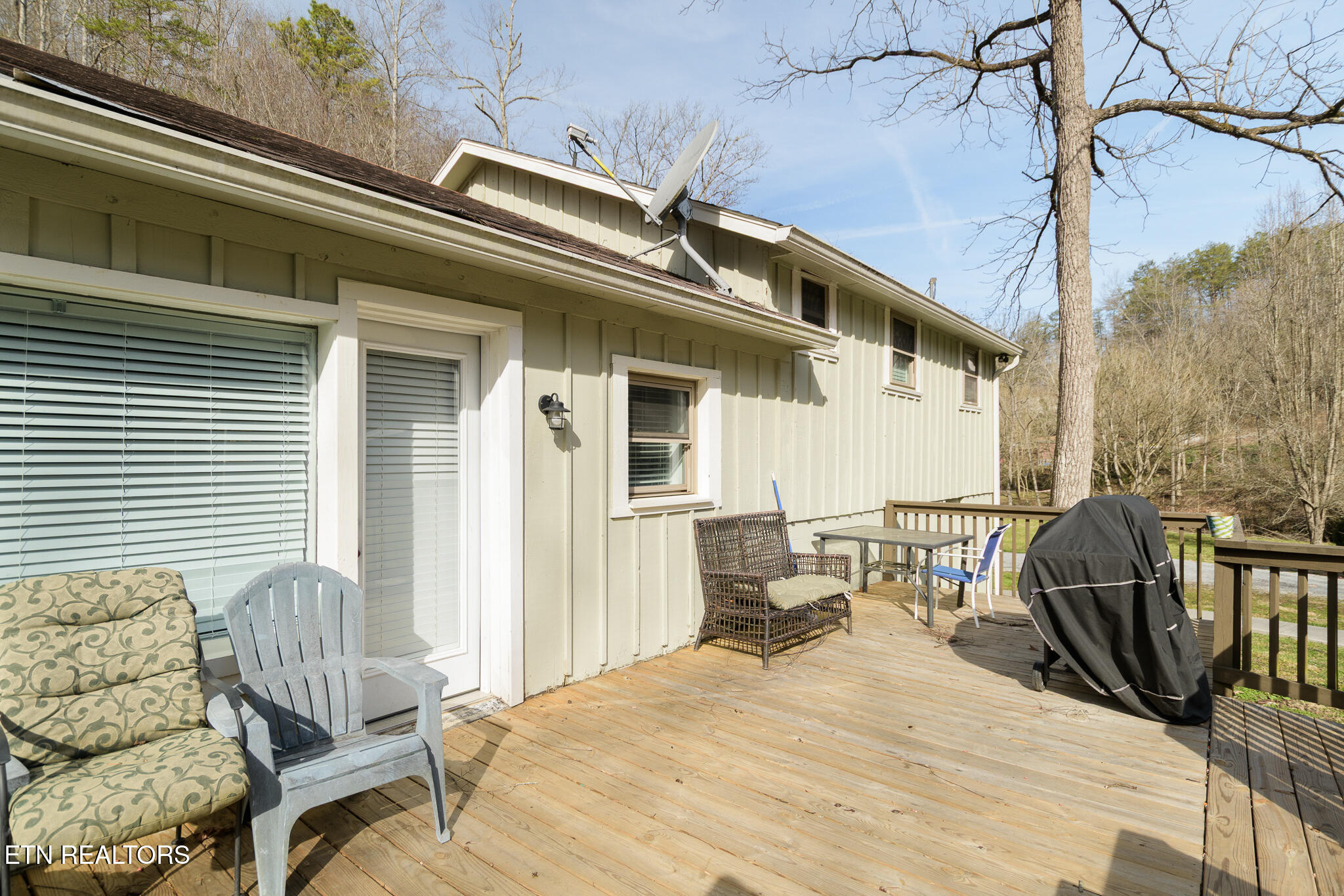 827 Mill Creek Road Pigeon Forge TN 37863
