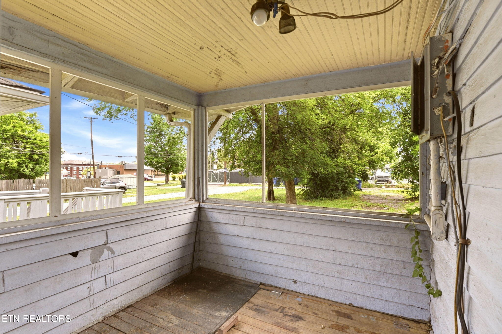 2644 E 5th Avenue Knoxville TN 37914