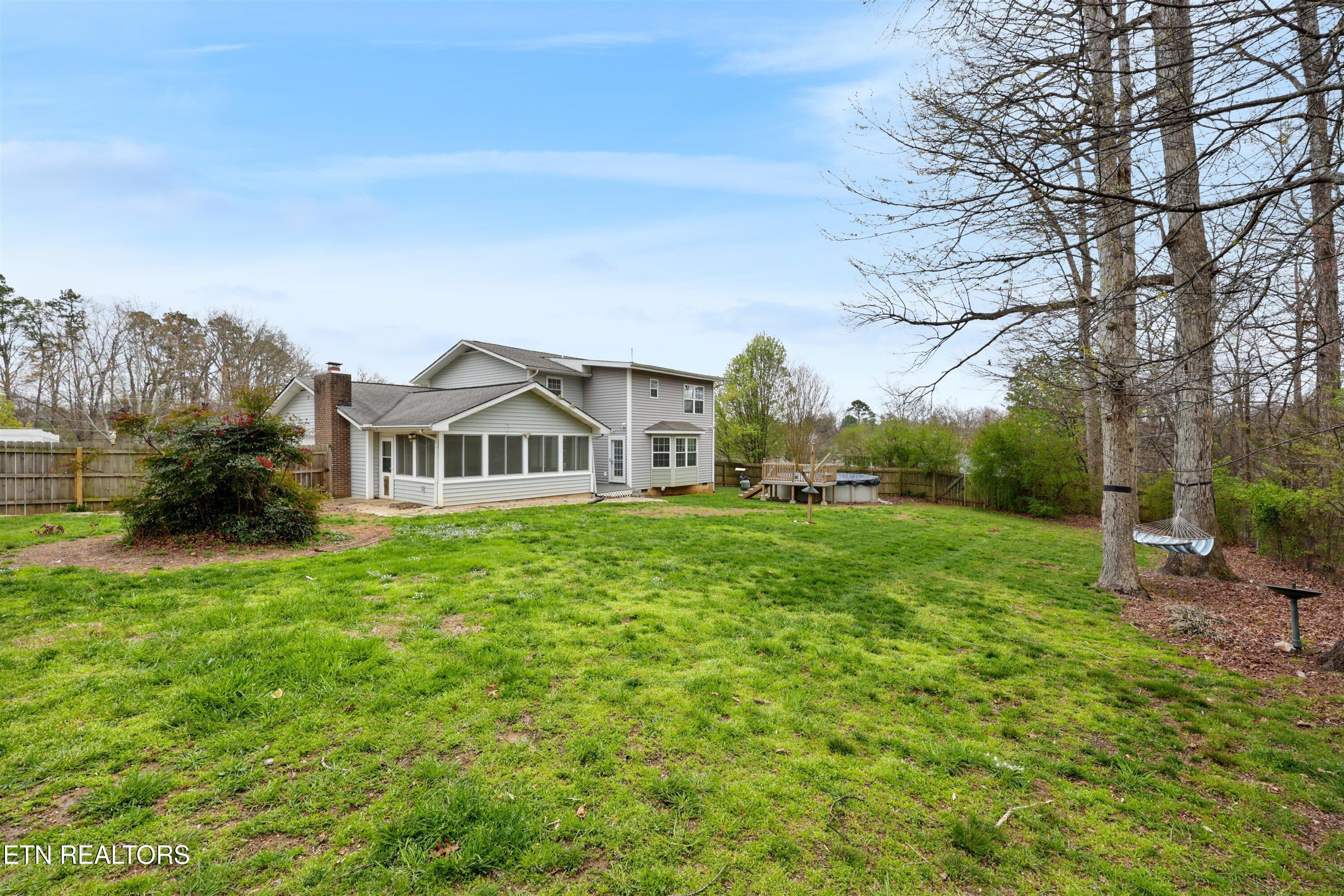 1230 Live Oak Circle Knoxville TN 37932