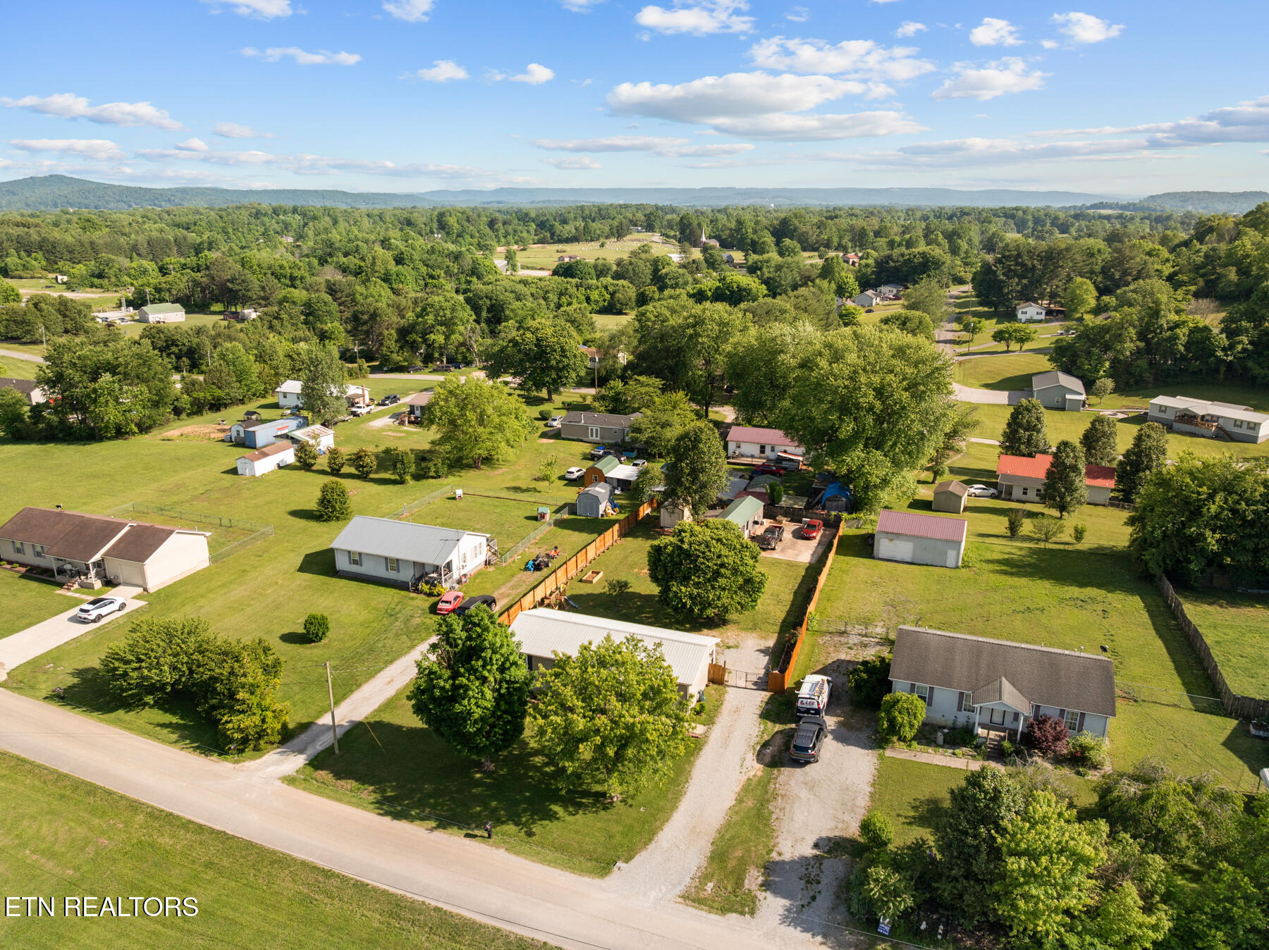 1608 Parker Road Sparta TN 38583