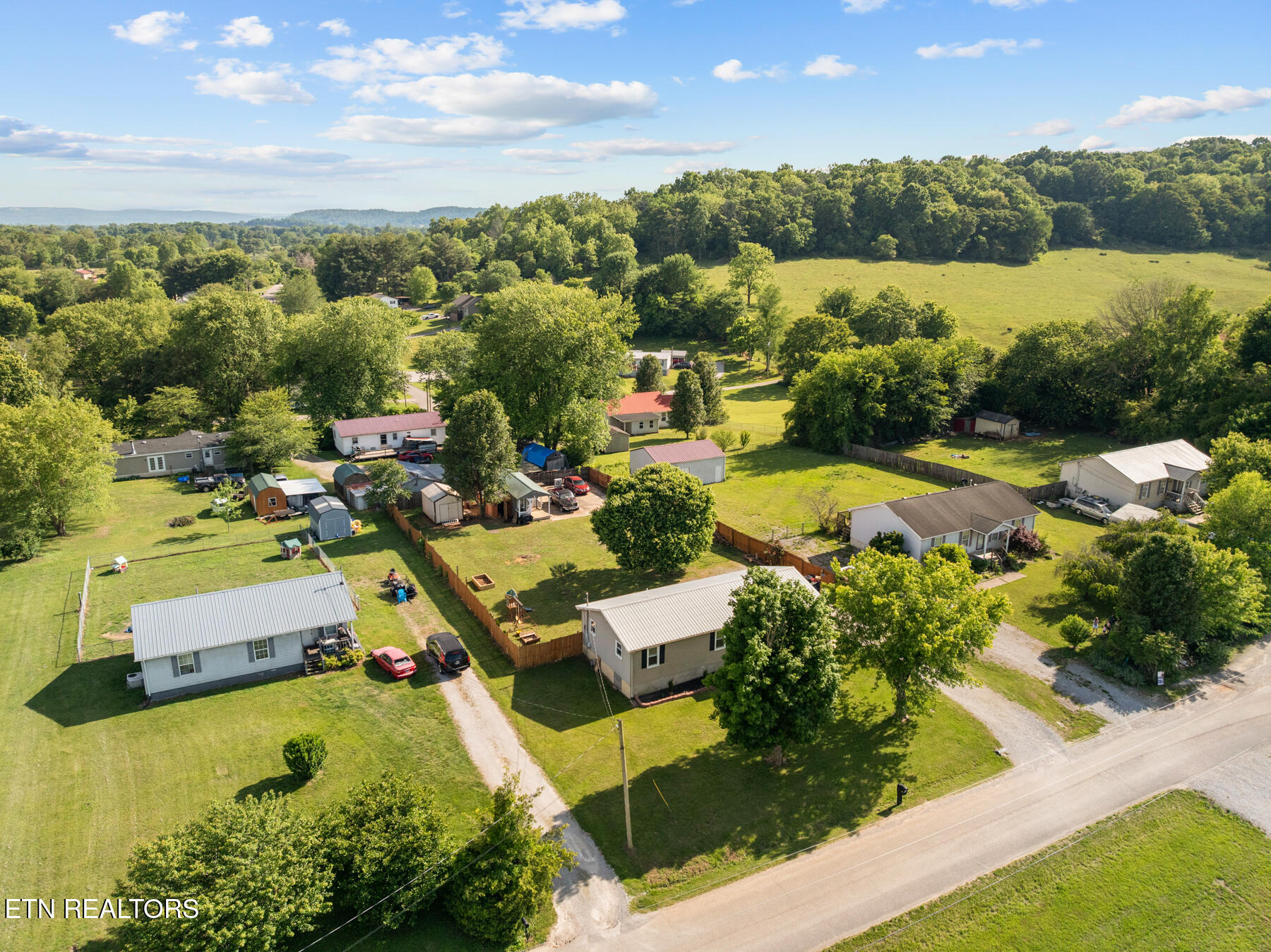 1608 Parker Road Sparta TN 38583