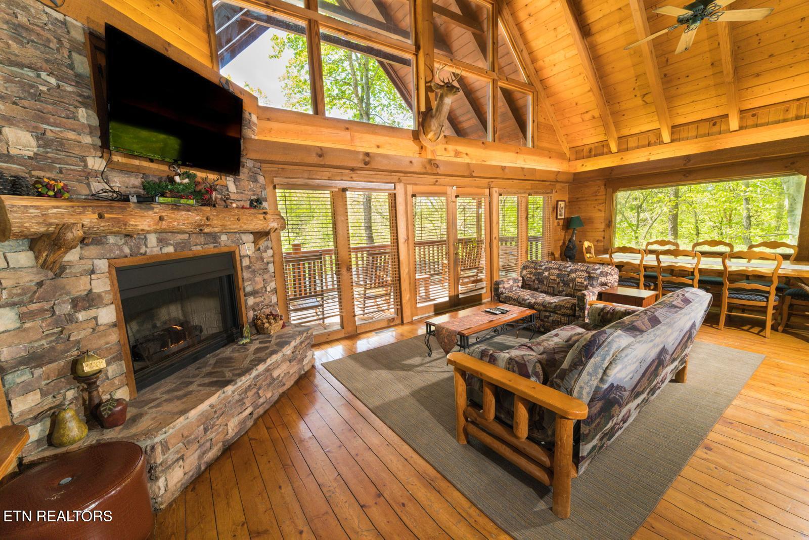 1009 Ravens Ford Way Sevierville TN 37876