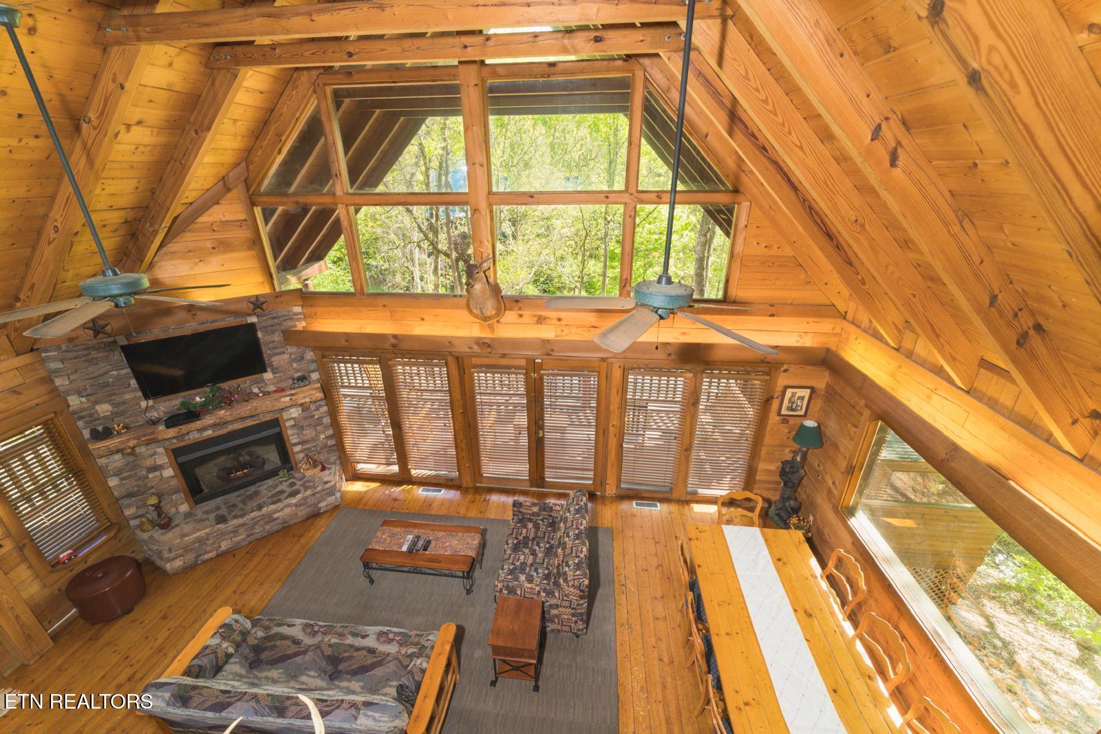 1009 Ravens Ford Way Sevierville TN 37876